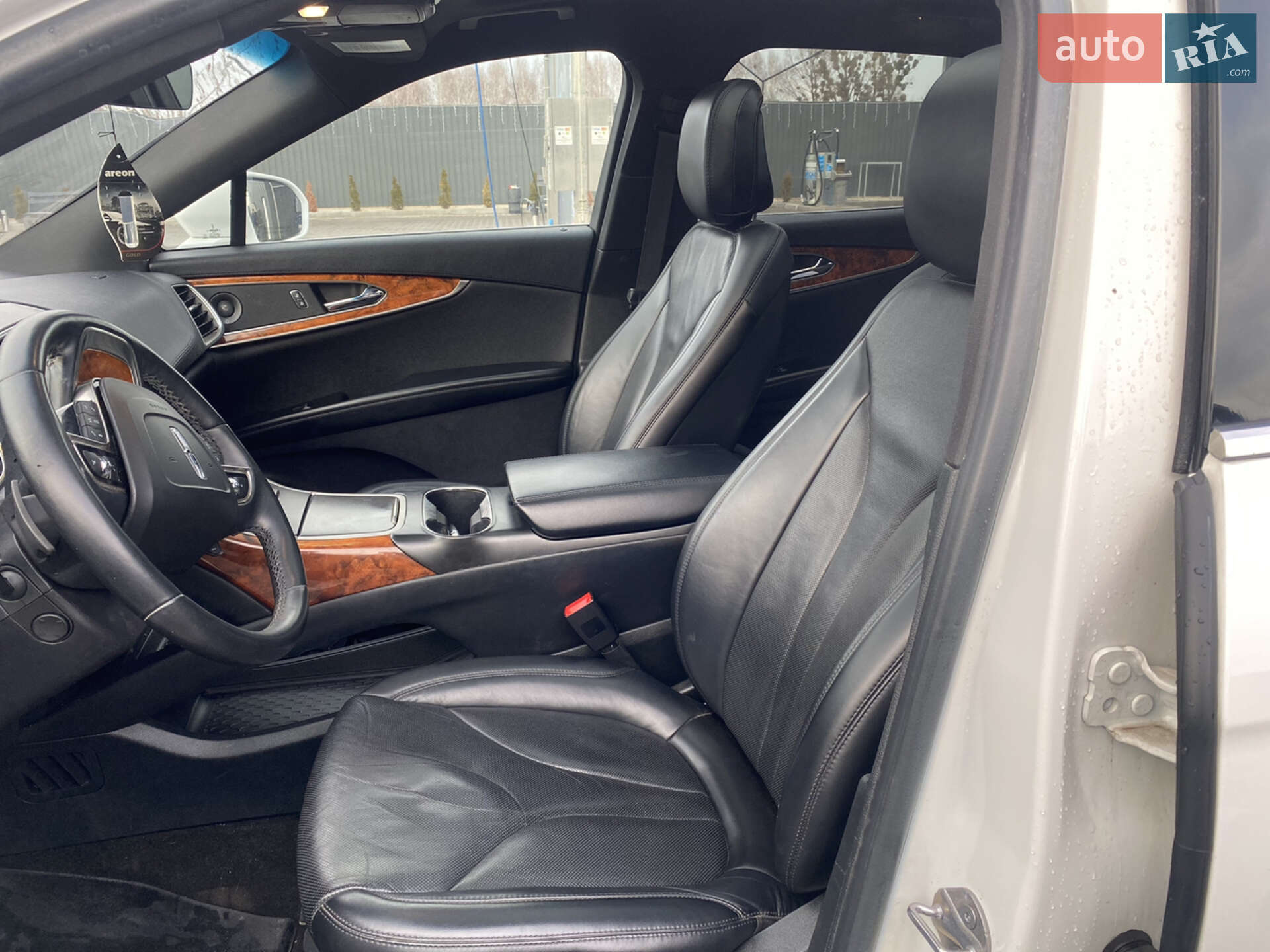 Lincoln Nautilus 2020 VIN 2LMPJ8K98LBL15198 фото оголошення 23 з 25