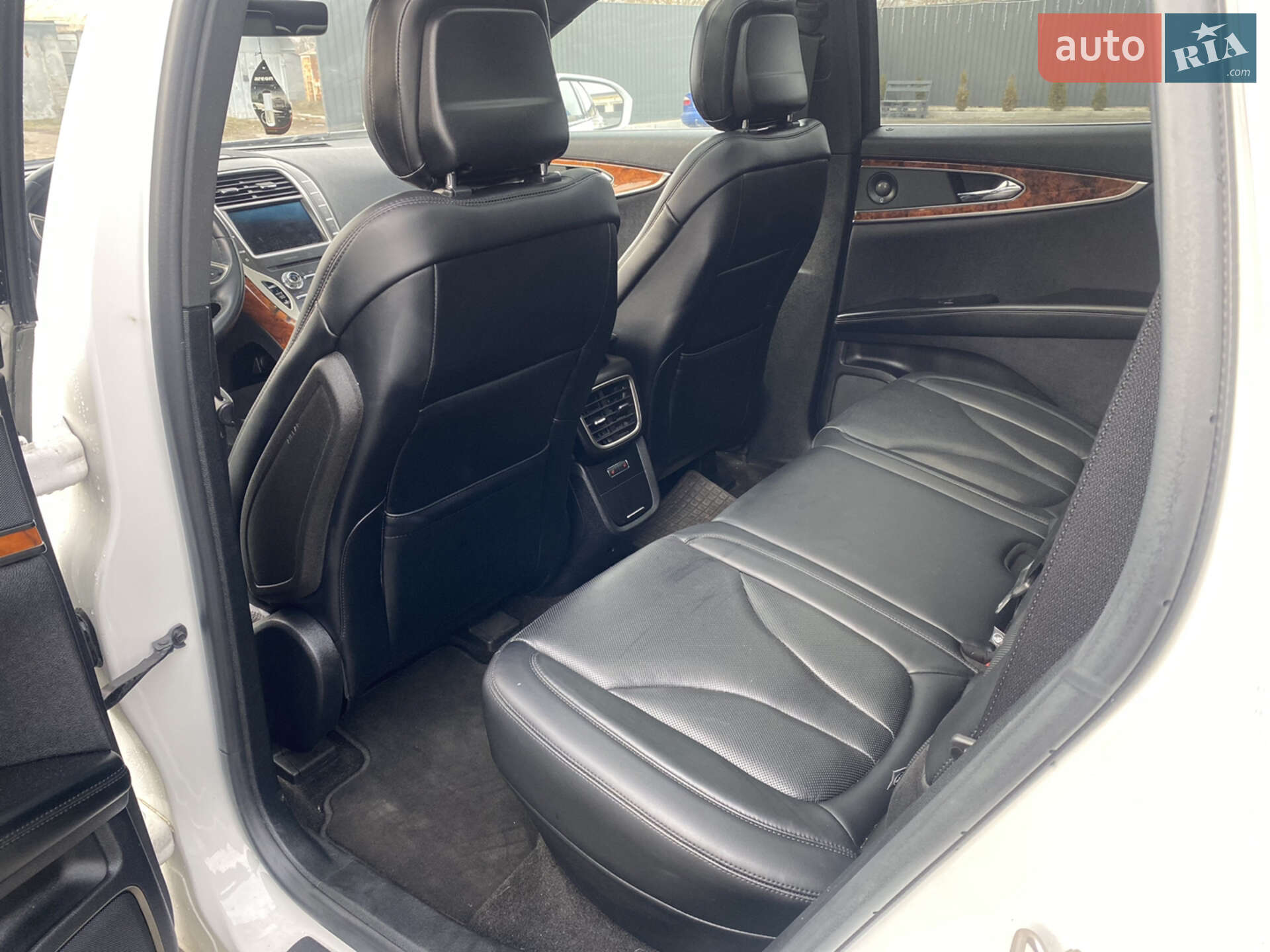 Lincoln Nautilus 2020 VIN 2LMPJ8K98LBL15198 фото оголошення 25 з 25
