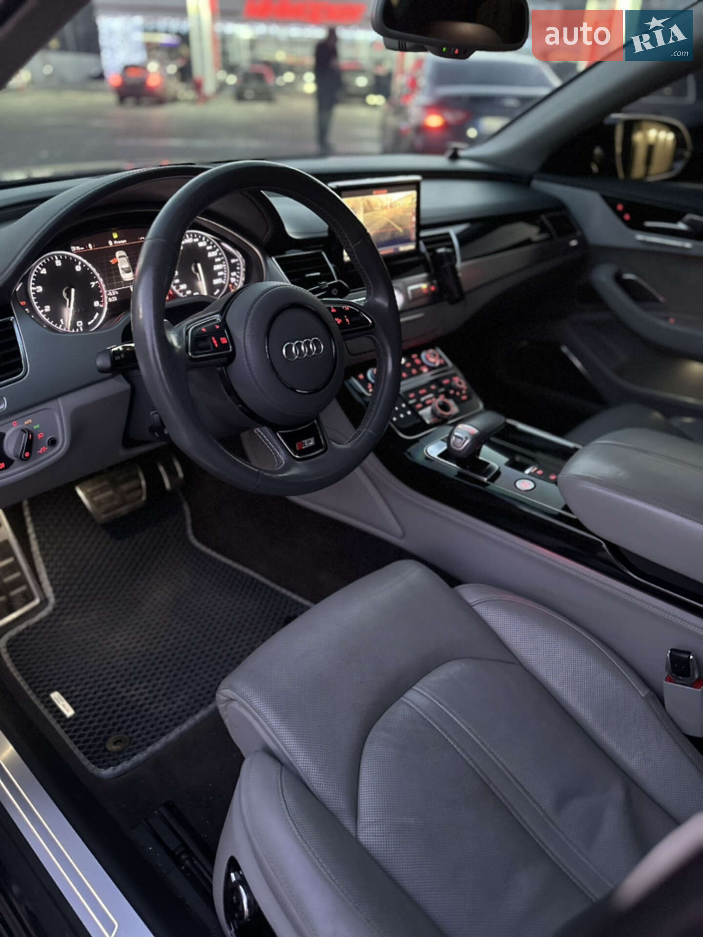 Audi S8 2012 VIN WAUZZZ4H0DN017386 фото оголошення 7 з 16