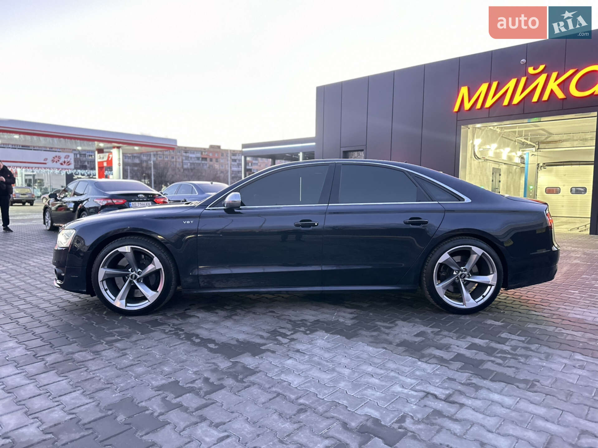 Audi S8 2012 VIN WAUZZZ4H0DN017386 фото оголошення 11 з 16