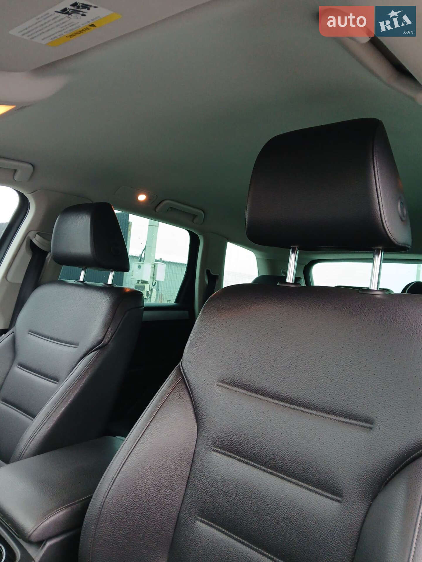 Volkswagen Touareg 2011 VIN WVGEK9BP7CD006126 фото оголошення 16 з 39