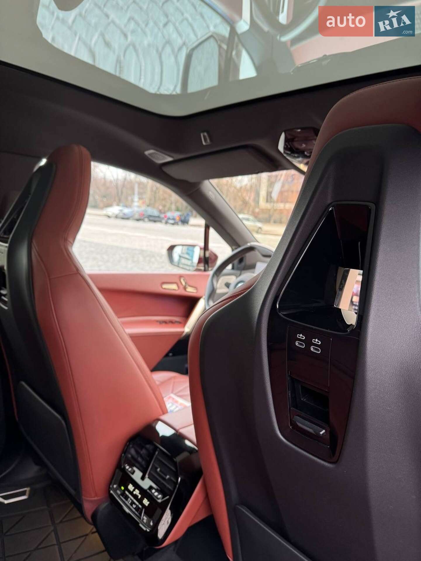BMW iX 2021 VIN WBY21CF040CH66179 фото оголошення 27 з 61