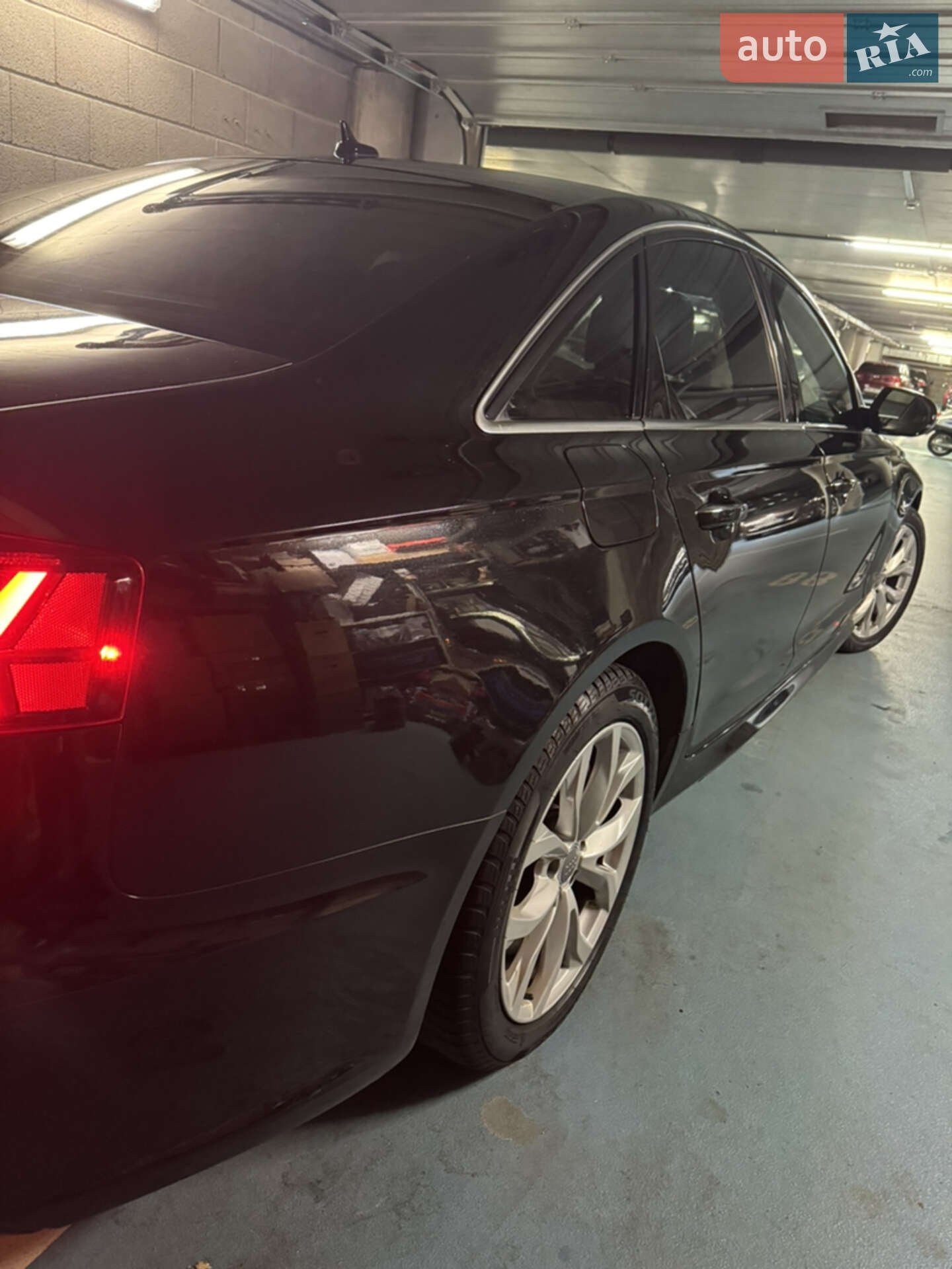 Audi A6 2017 VIN WAUG8AFC1JN007541 фото оголошення 2 з 24