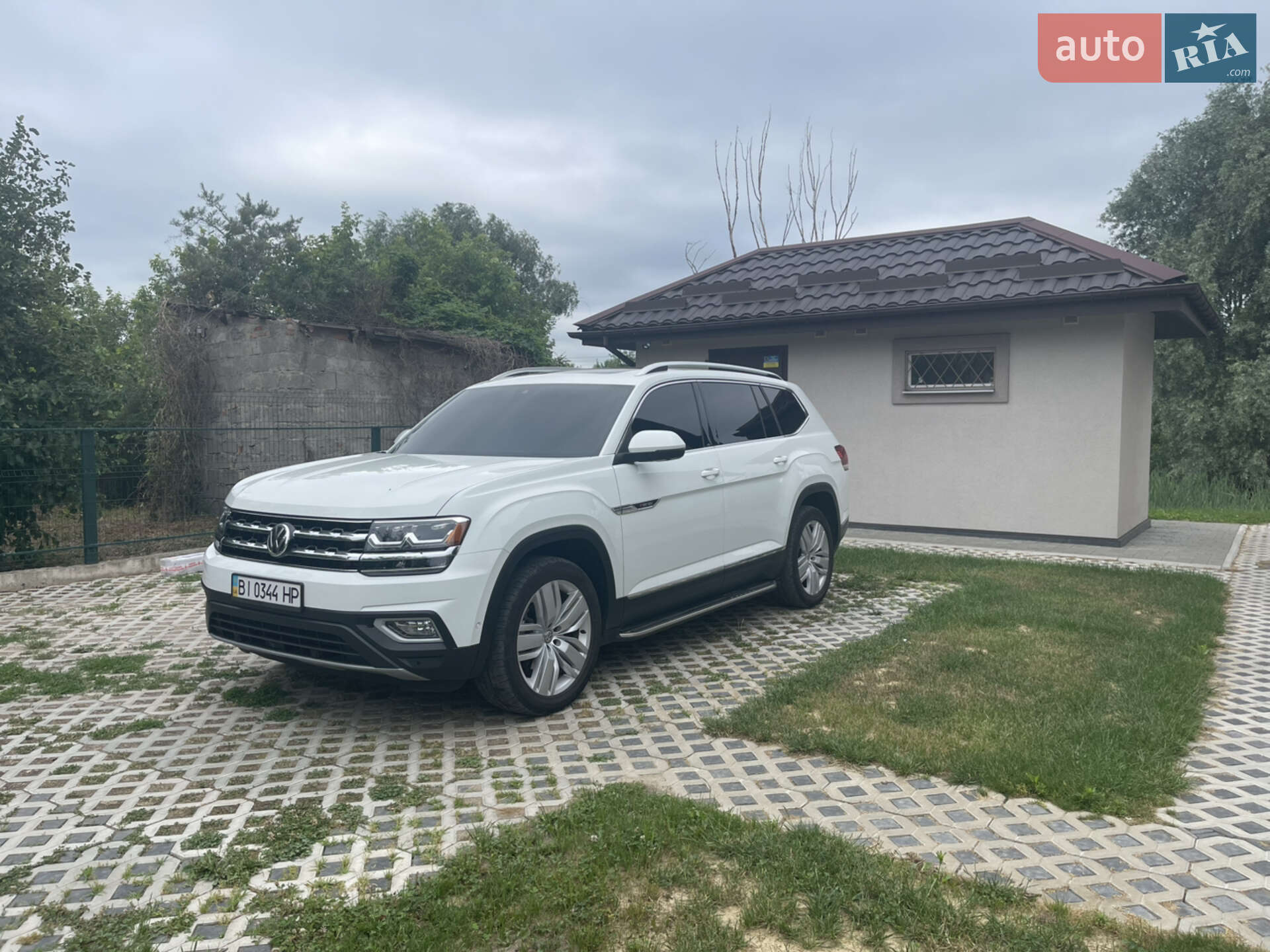 Volkswagen Atlas 2018 VIN 1V2NR2CA0JC589898 фото оголошення 2 з 15
