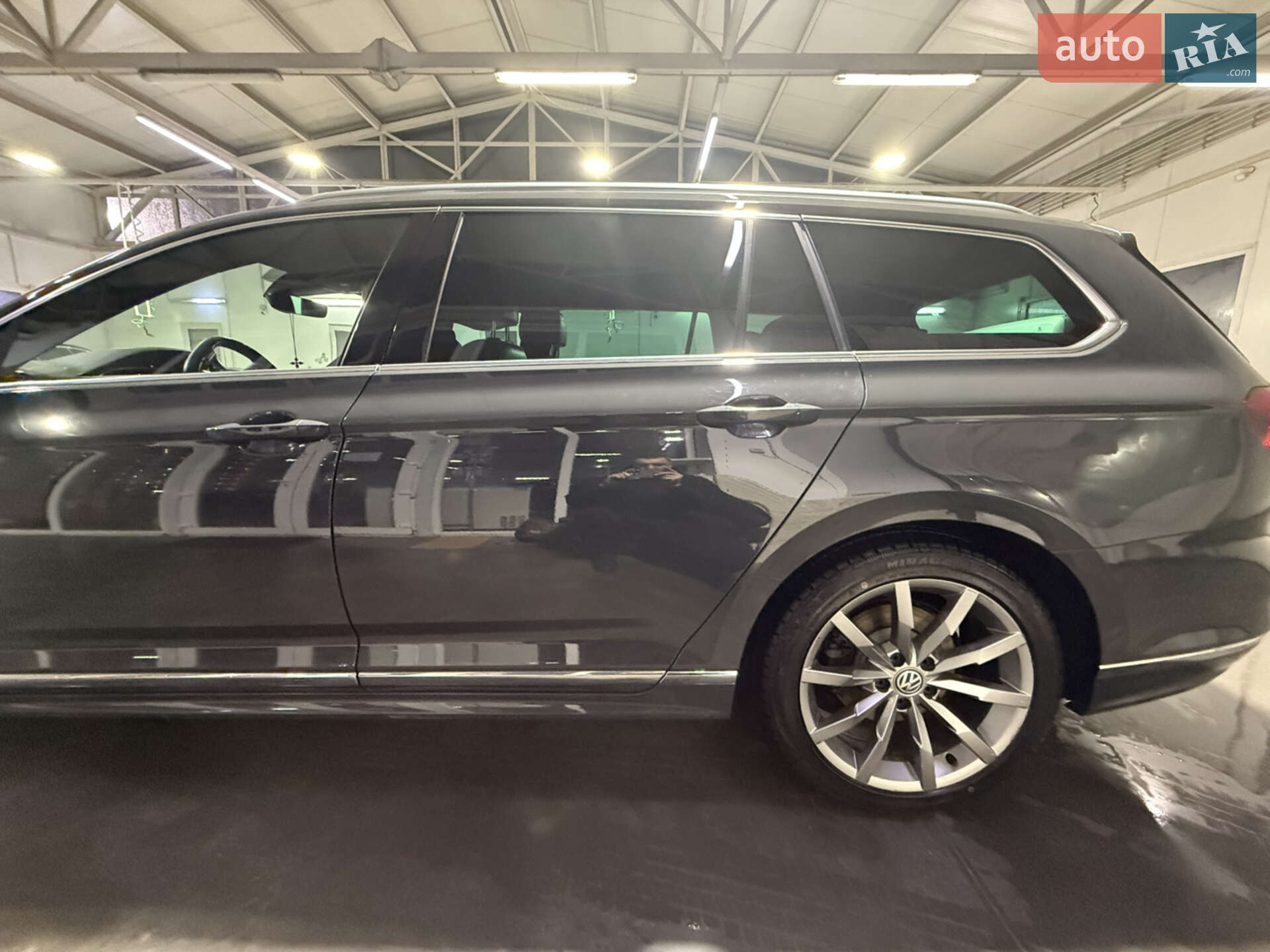 Volkswagen Passat 2018 VIN WVWZZZ3CZJE226827 фото оголошення 9 з 21