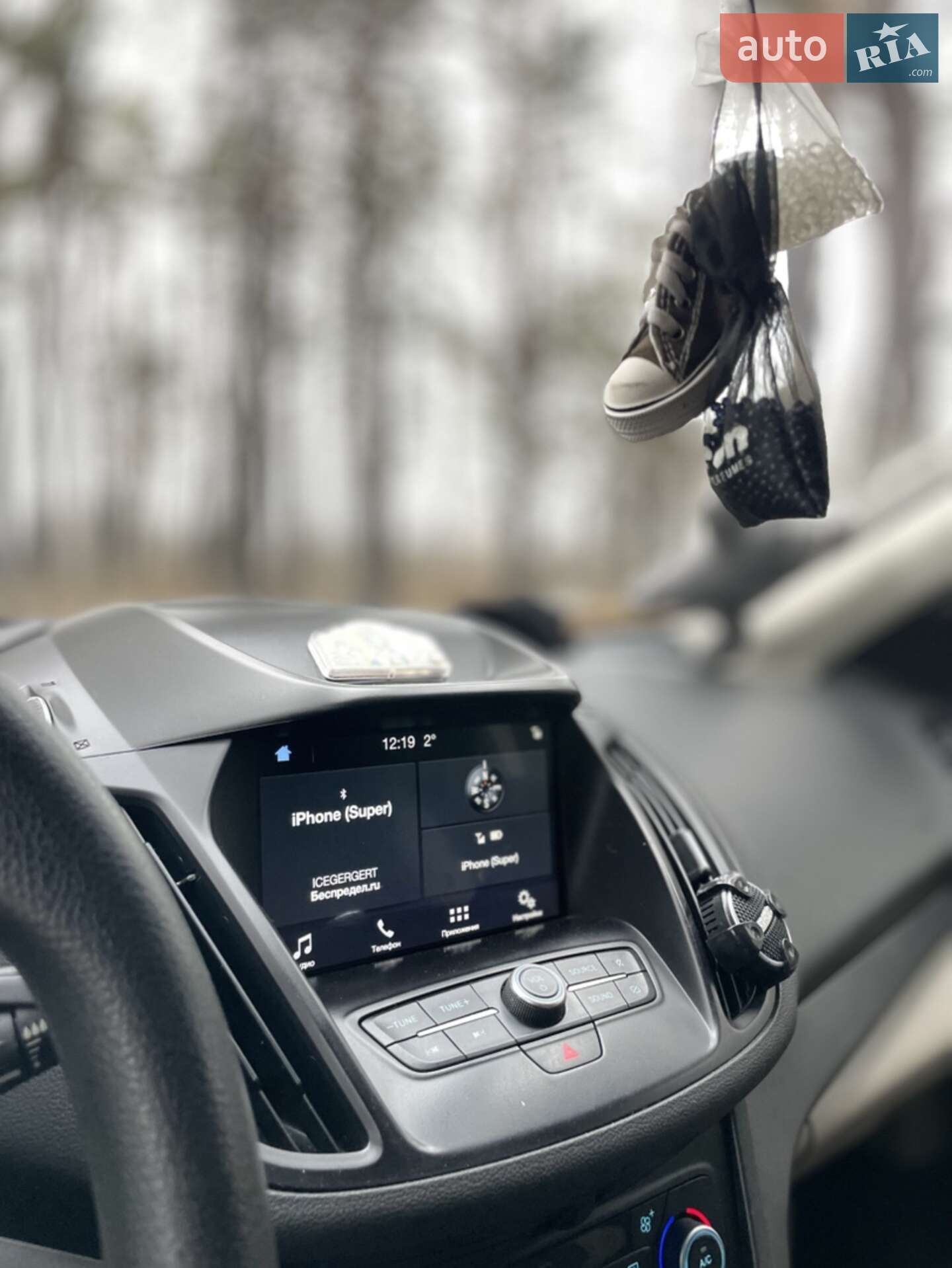 Ford Escape 2019 VIN 1FMCU9G94KUB33913 фото оголошення 2 з 12
