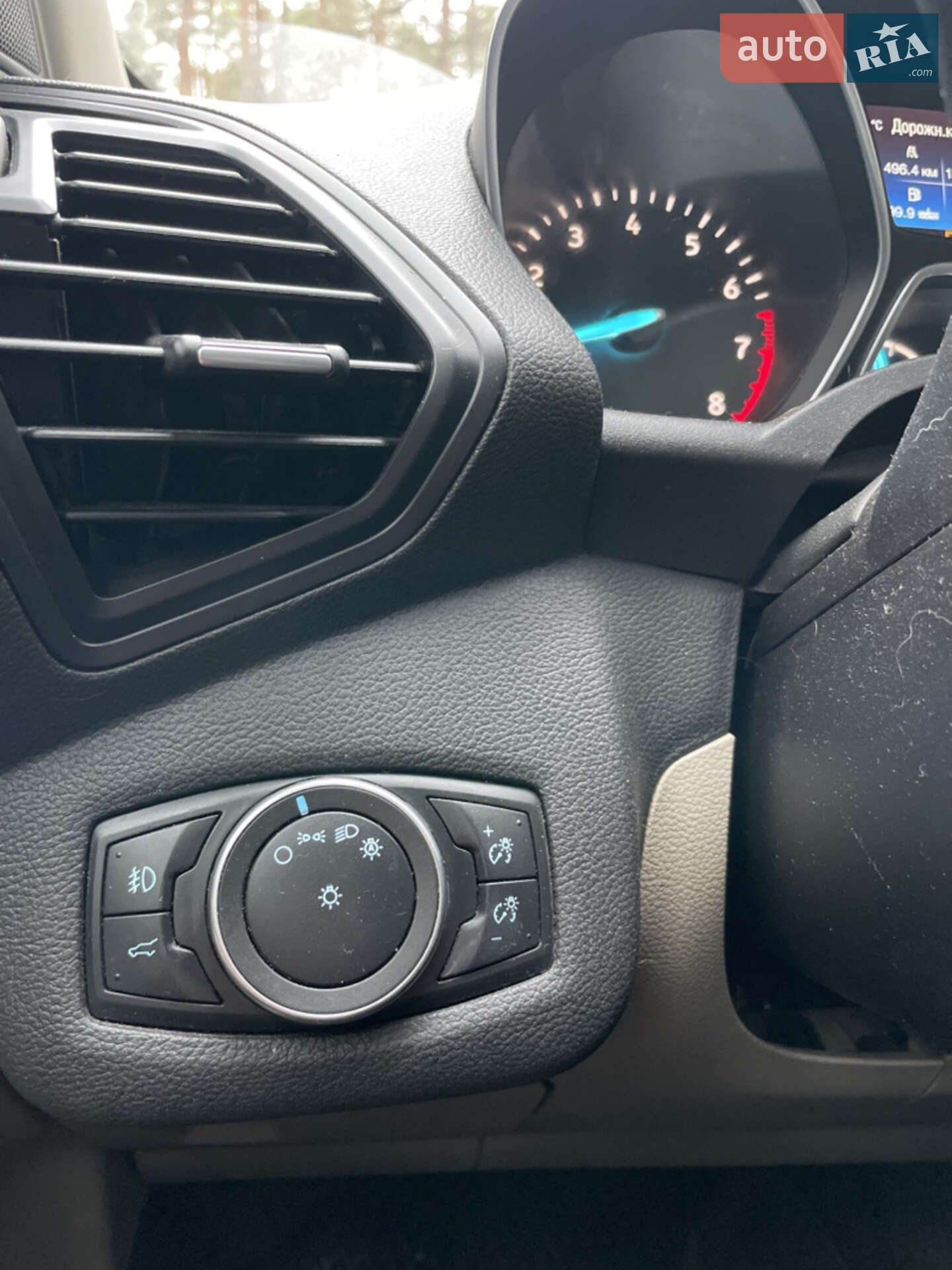 Ford Escape 2019 VIN 1FMCU9G94KUB33913 фото оголошення 6 з 12