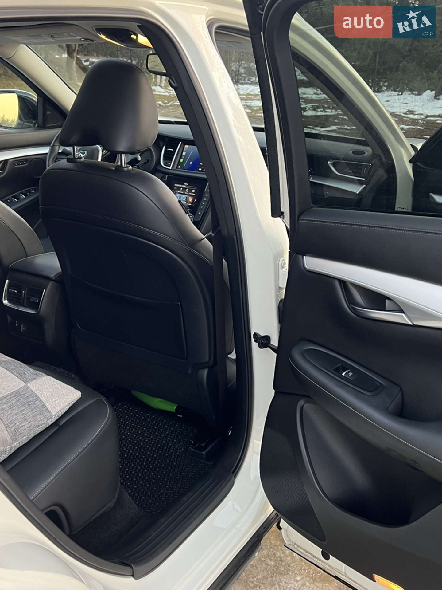Infiniti QX50 2020 VIN 3PCAJ5M31LF120513 фото оголошення 28 з 38