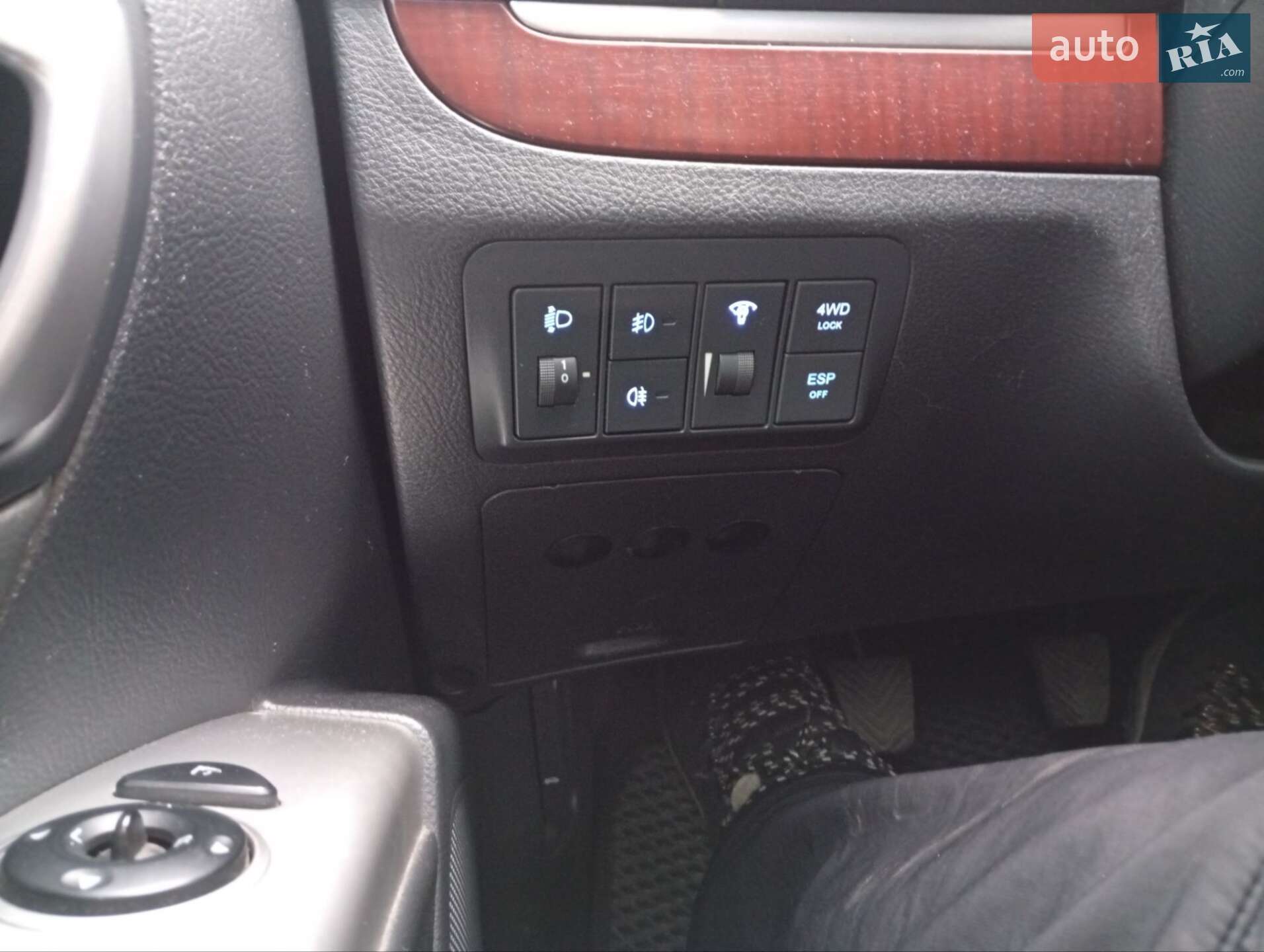 Hyundai Santa FE 2009 VIN KMHSH81WP9U510550 фото оголошення 12 з 24