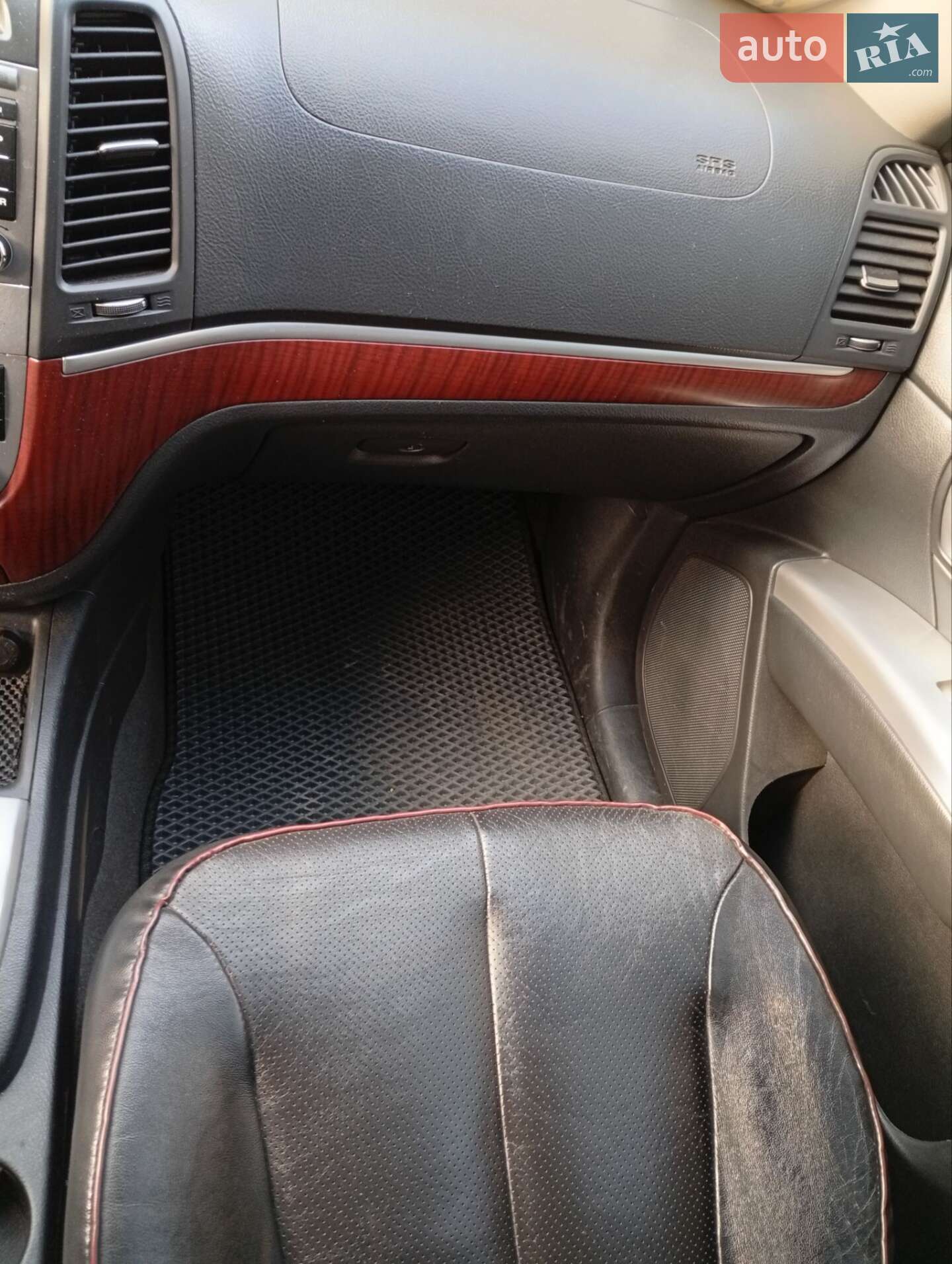 Hyundai Santa FE 2009 VIN KMHSH81WP9U510550 фото оголошення 14 з 24
