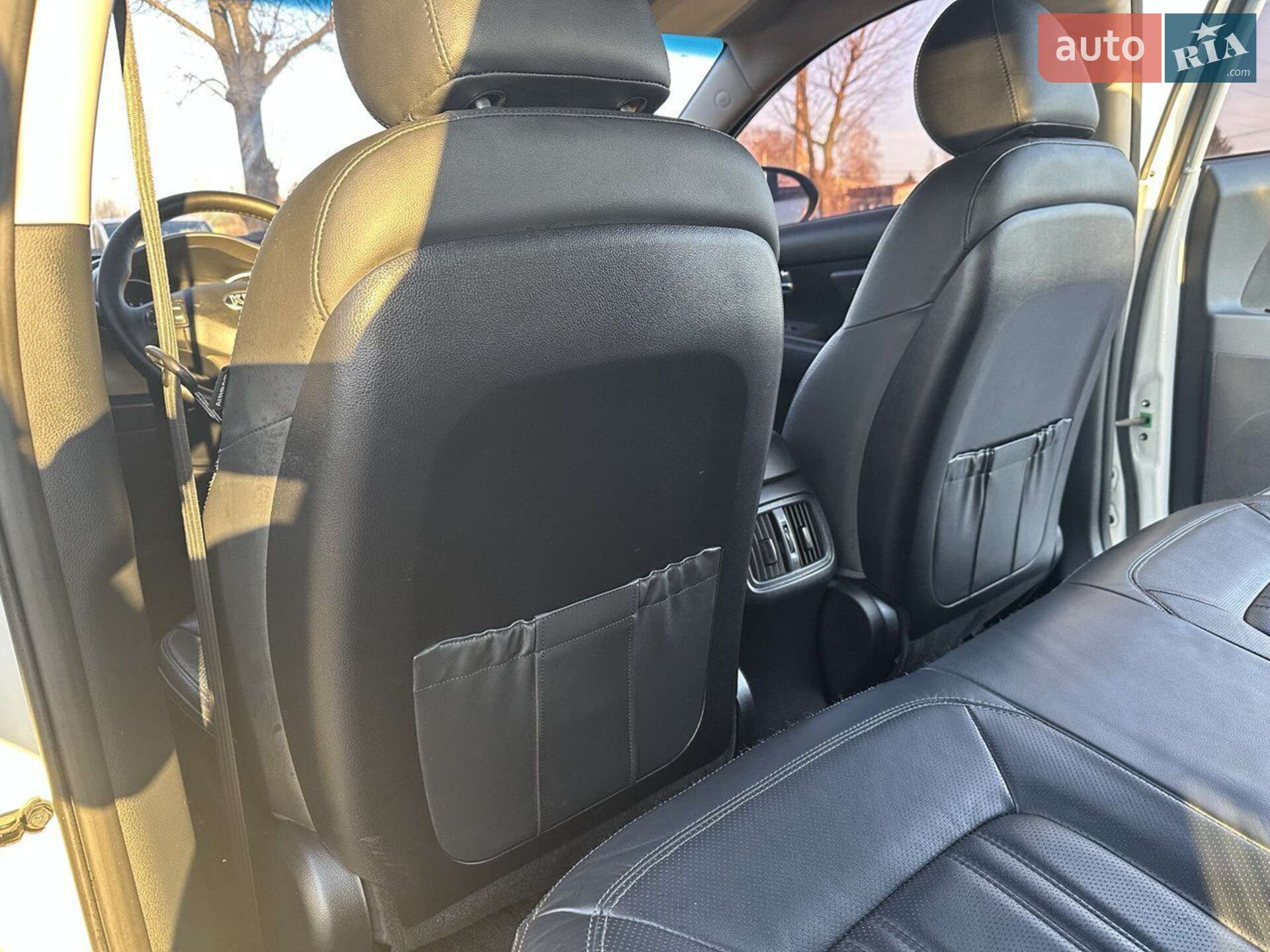 Kia Sportage 2015 VIN KNAPE813BGK853426 фото оголошення 16 з 89