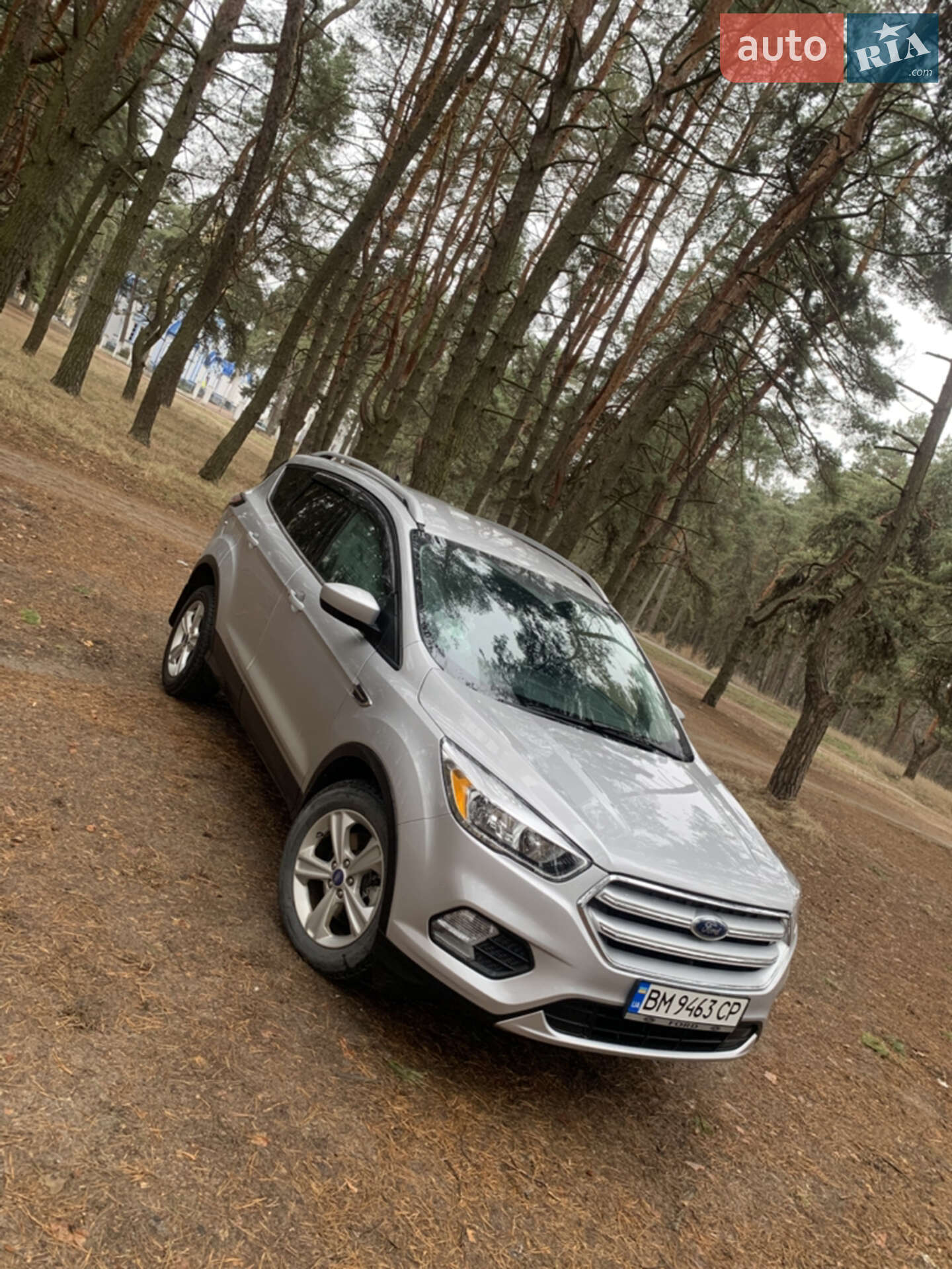 Ford Escape 2019 VIN 1FMCU9G94KUB33913 фото оголошення 4 з 27