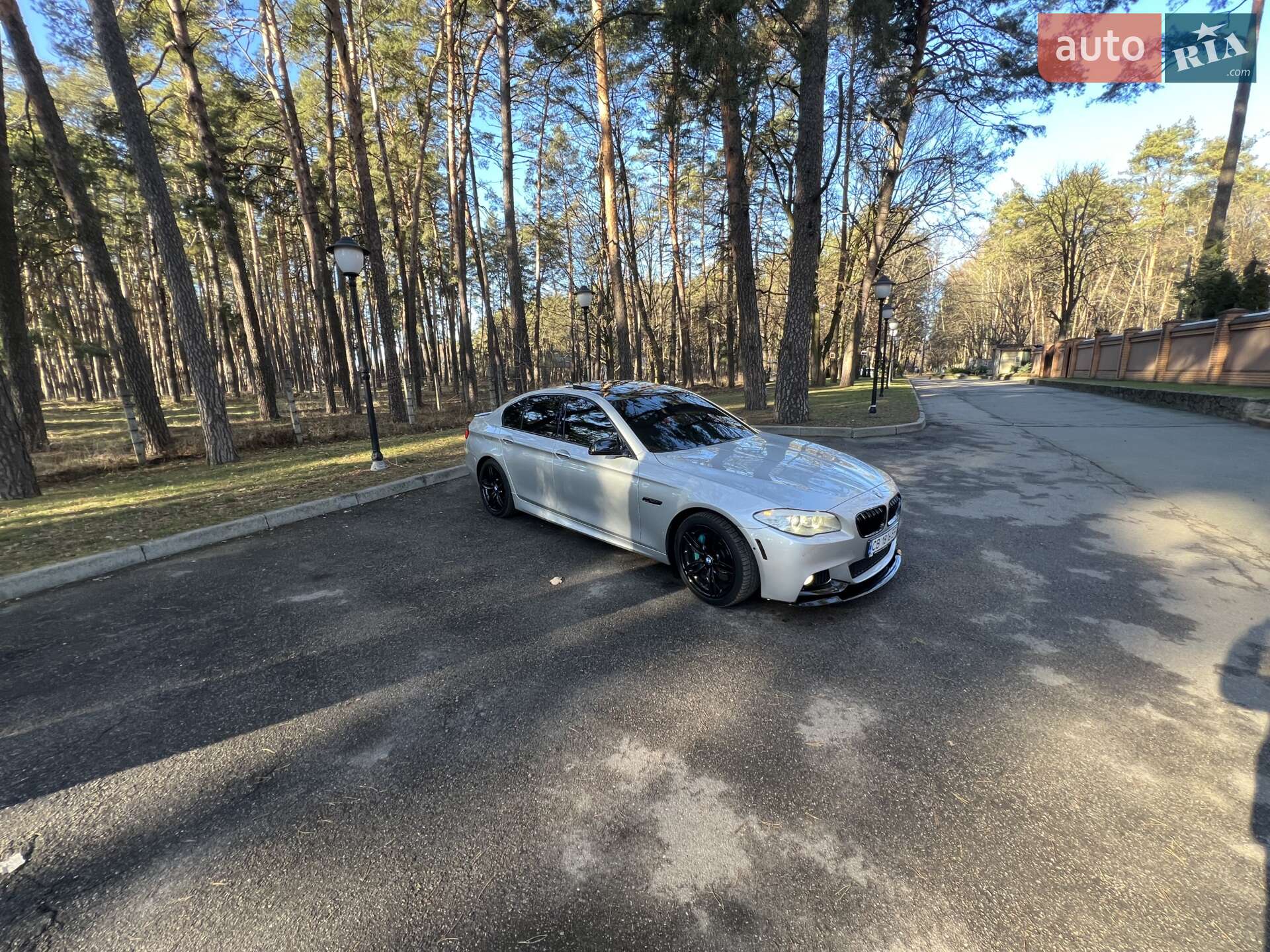 BMW 5 Series 2012 VIN WBAFR7C59CC811280 фото оголошення 3 з 30