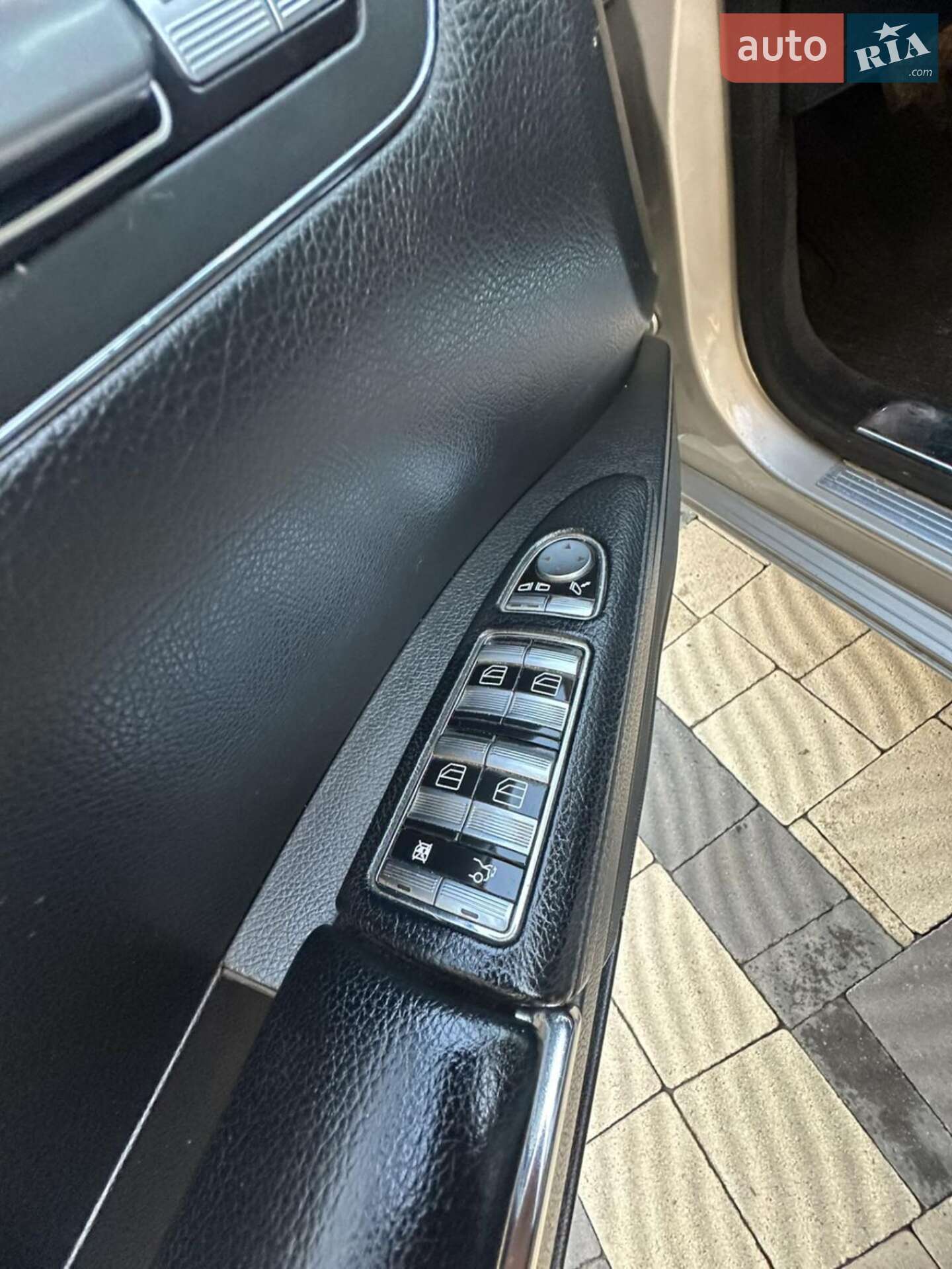 Mercedes-Benz S-Class 2006 VIN WDD2210221A042787 фото оголошення 41 з 208