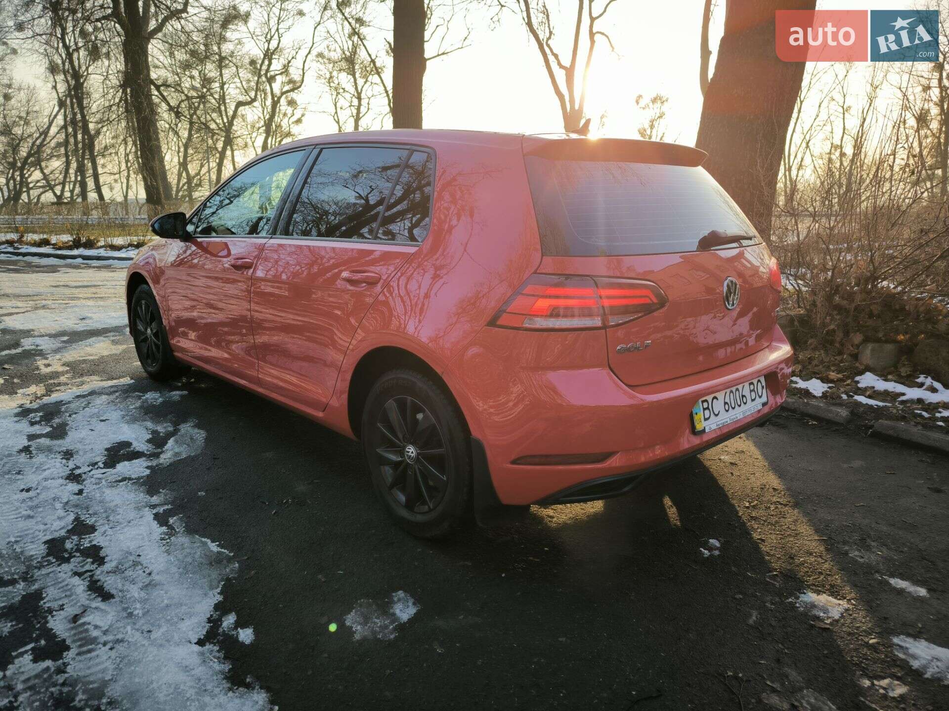 Volkswagen Golf 2017 VIN WVWZZZAUZHP342822 фото оголошення 2 з 22