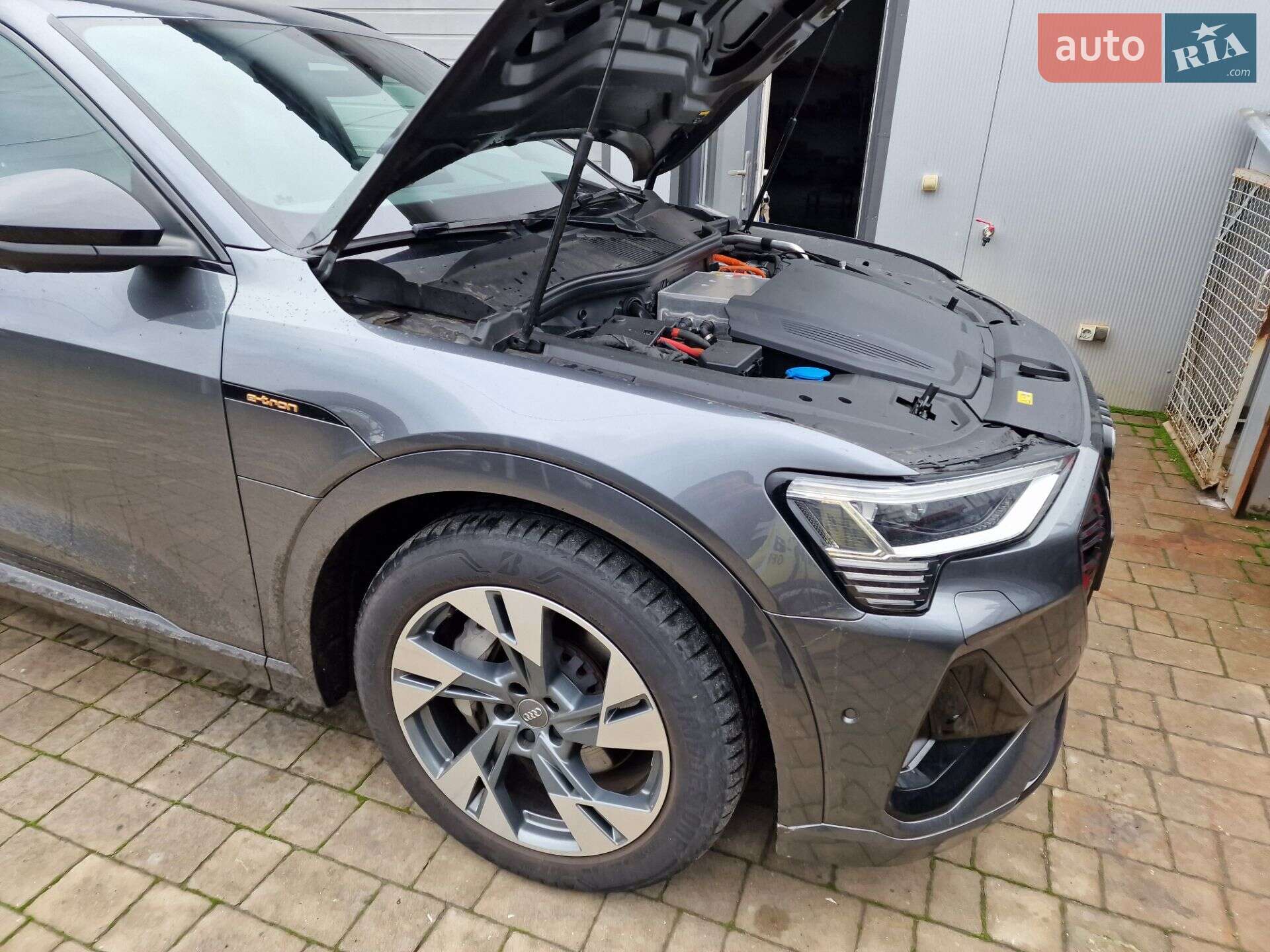 Audi e-tron 2020 VIN WAUZZZGE8LB030176 фото оголошення 20 з 63