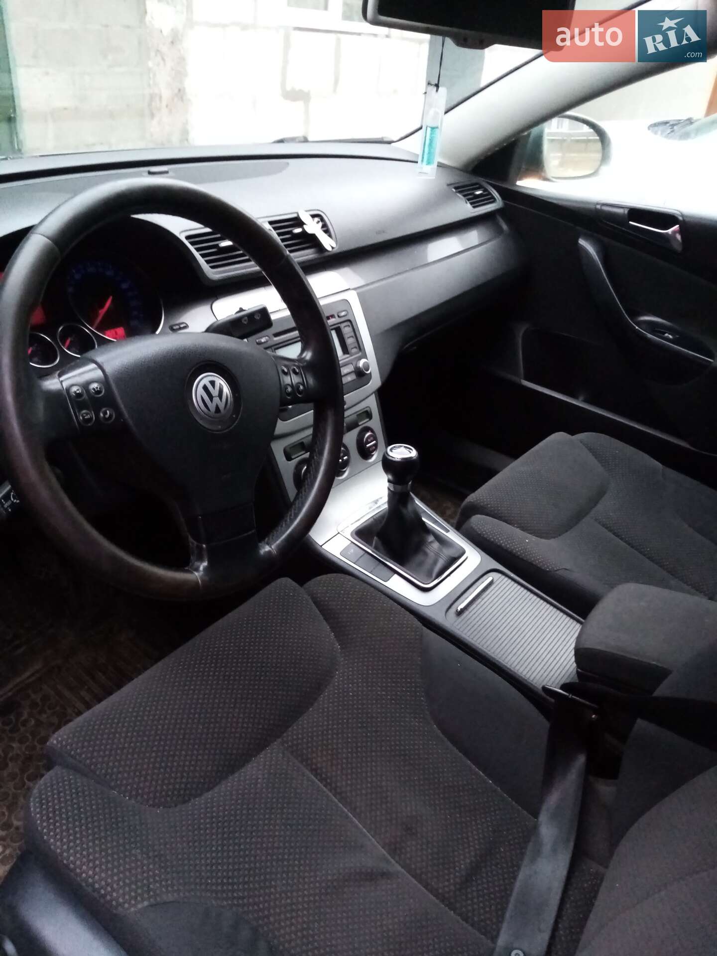 Volkswagen Passat 2005 VIN WVWZZZ3CZ6P028029 фото оголошення 2 з 8