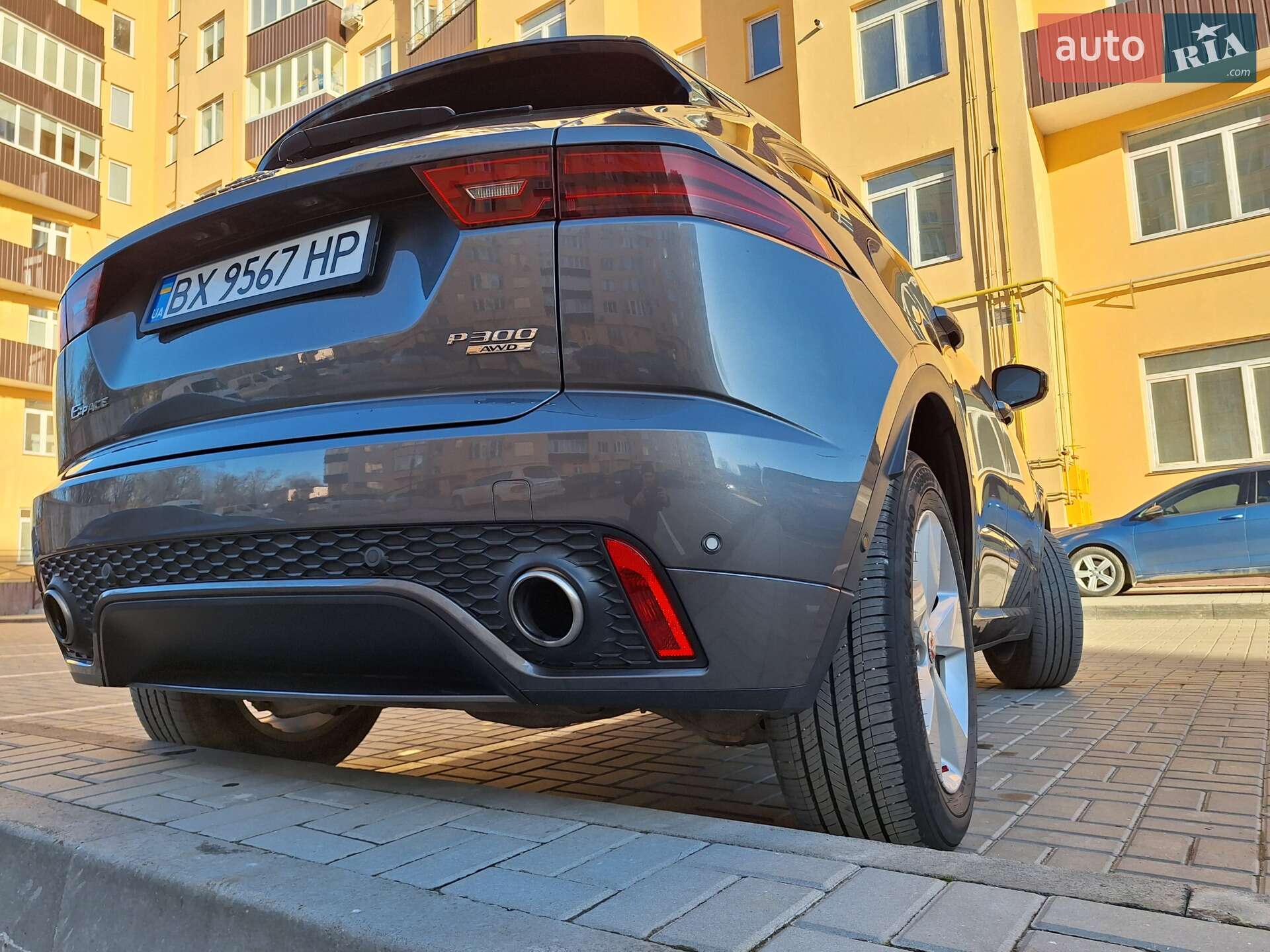 Jaguar E-Pace 2018 VIN SADFT2GX3J1Z27820 фото оголошення 8 з 59