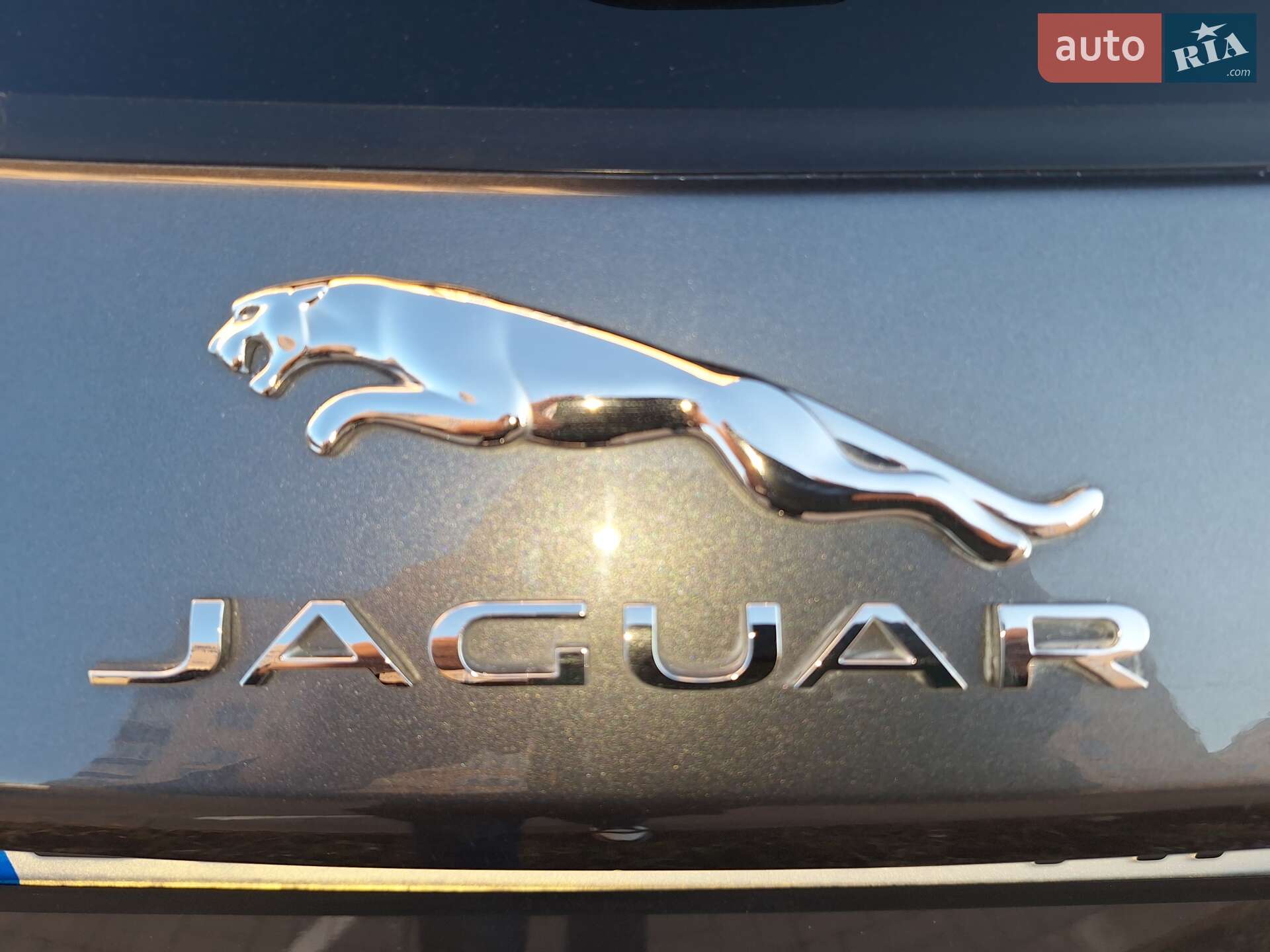 Jaguar E-Pace 2018 VIN SADFT2GX3J1Z27820 фото оголошення 26 з 59
