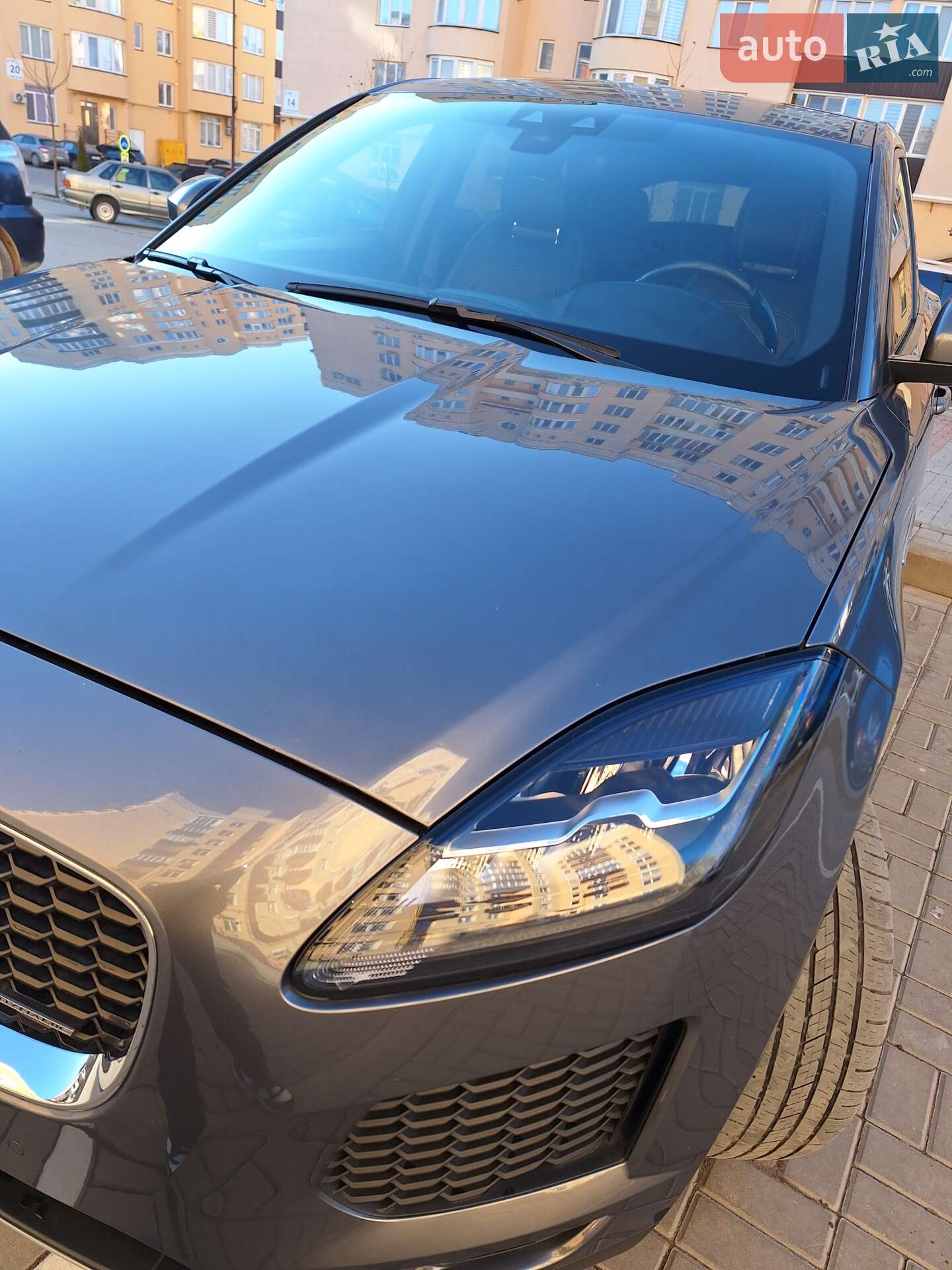 Jaguar E-Pace 2018 VIN SADFT2GX3J1Z27820 фото оголошення 14 з 59