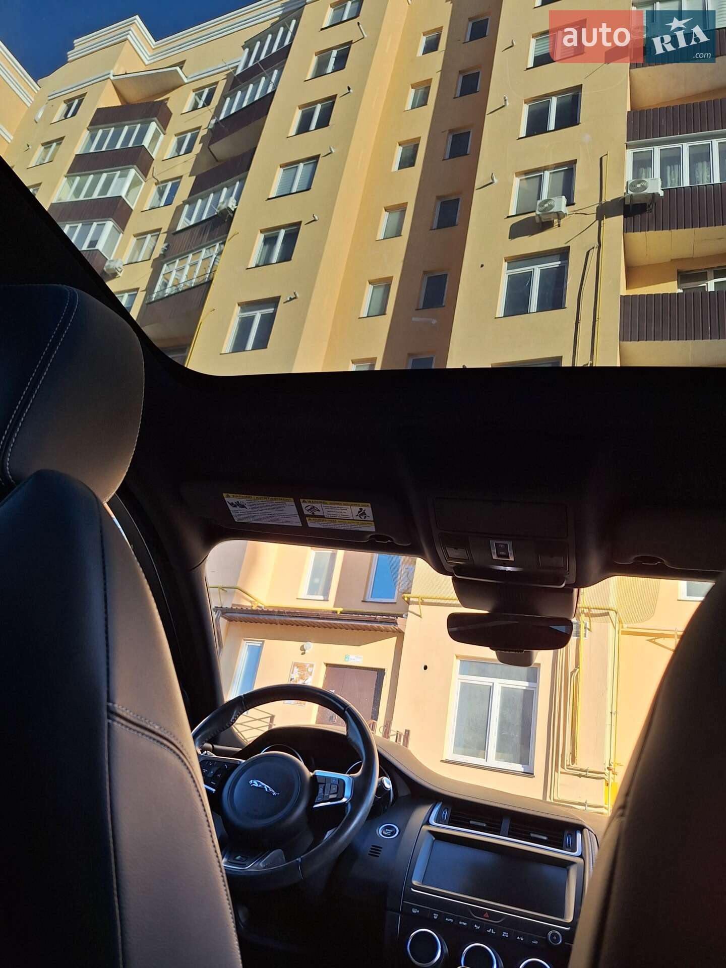 Jaguar E-Pace 2018 VIN SADFT2GX3J1Z27820 фото оголошення 37 з 59