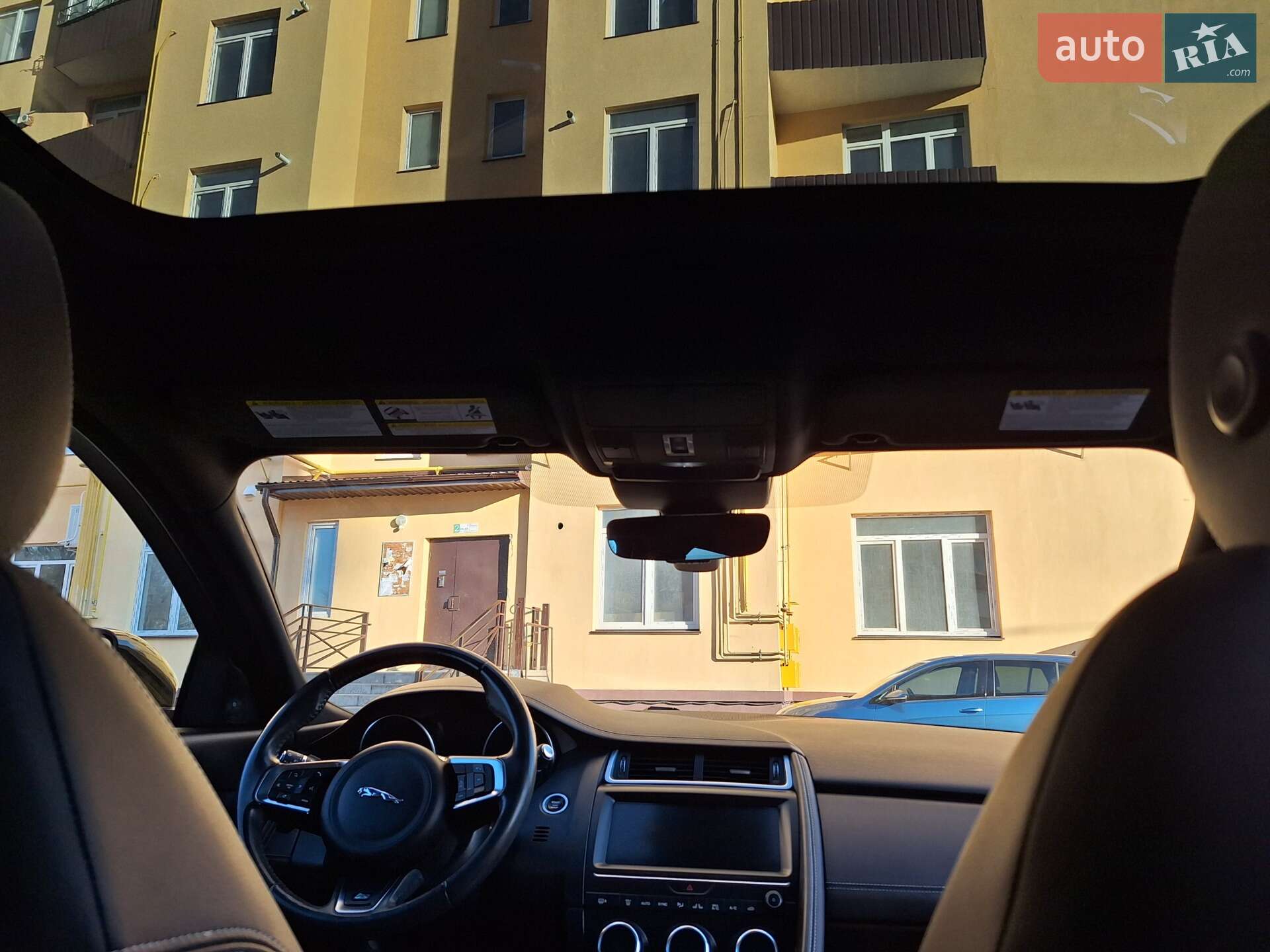 Jaguar E-Pace 2018 VIN SADFT2GX3J1Z27820 фото оголошення 42 з 59