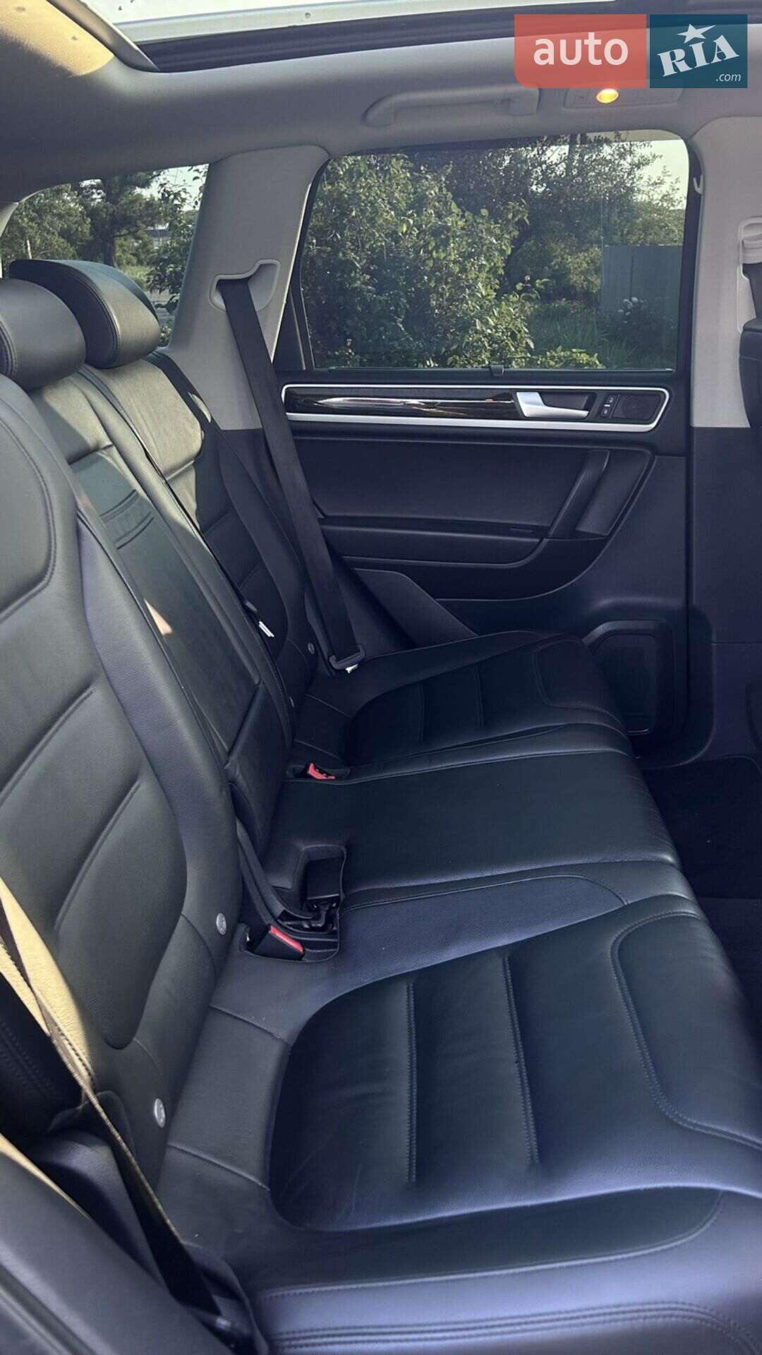 Volkswagen Touareg 2012 VIN WVGEG9BP0DD008660 фото оголошення 12 з 21
