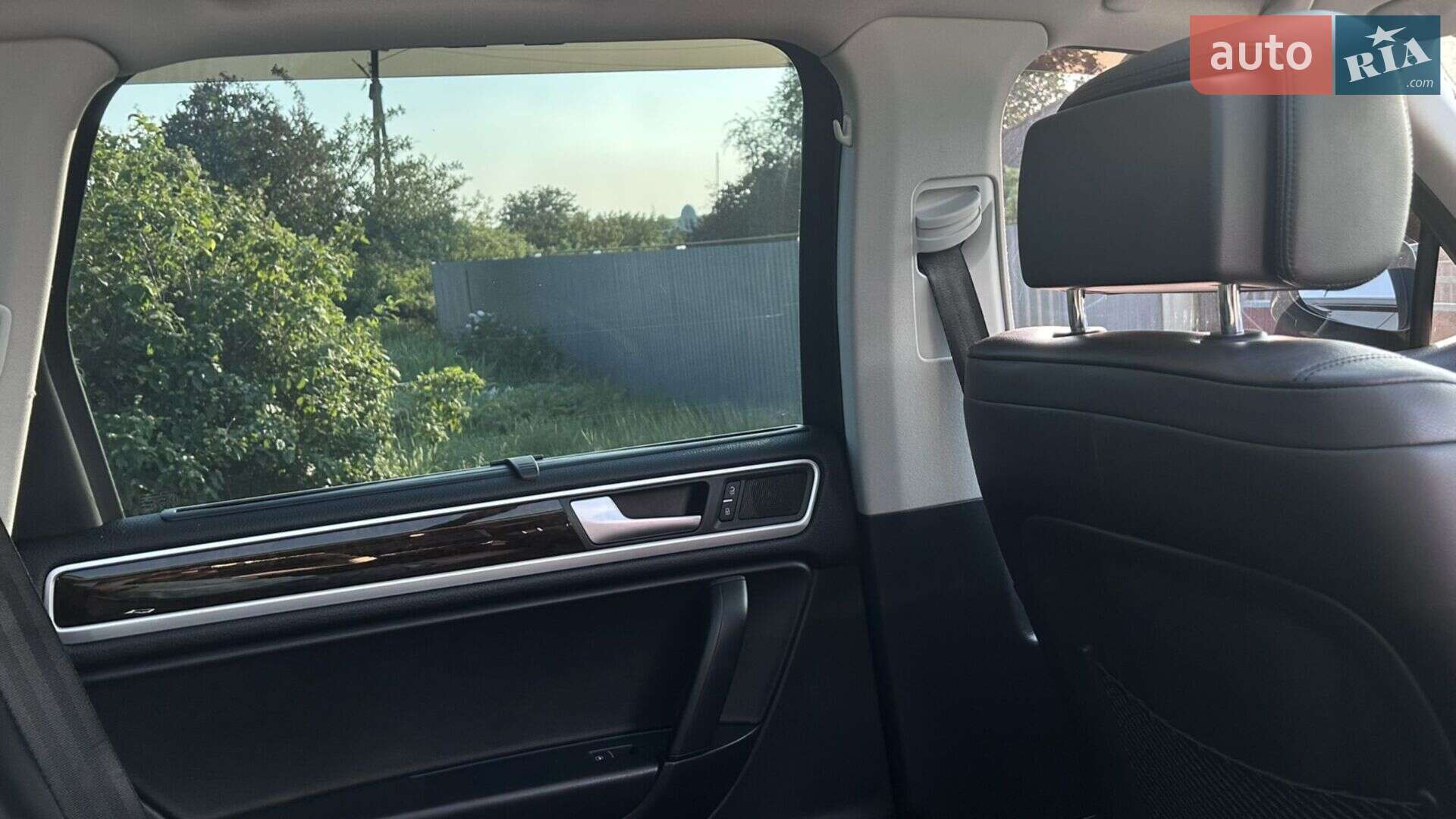 Volkswagen Touareg 2012 VIN WVGEG9BP0DD008660 фото оголошення 14 з 21