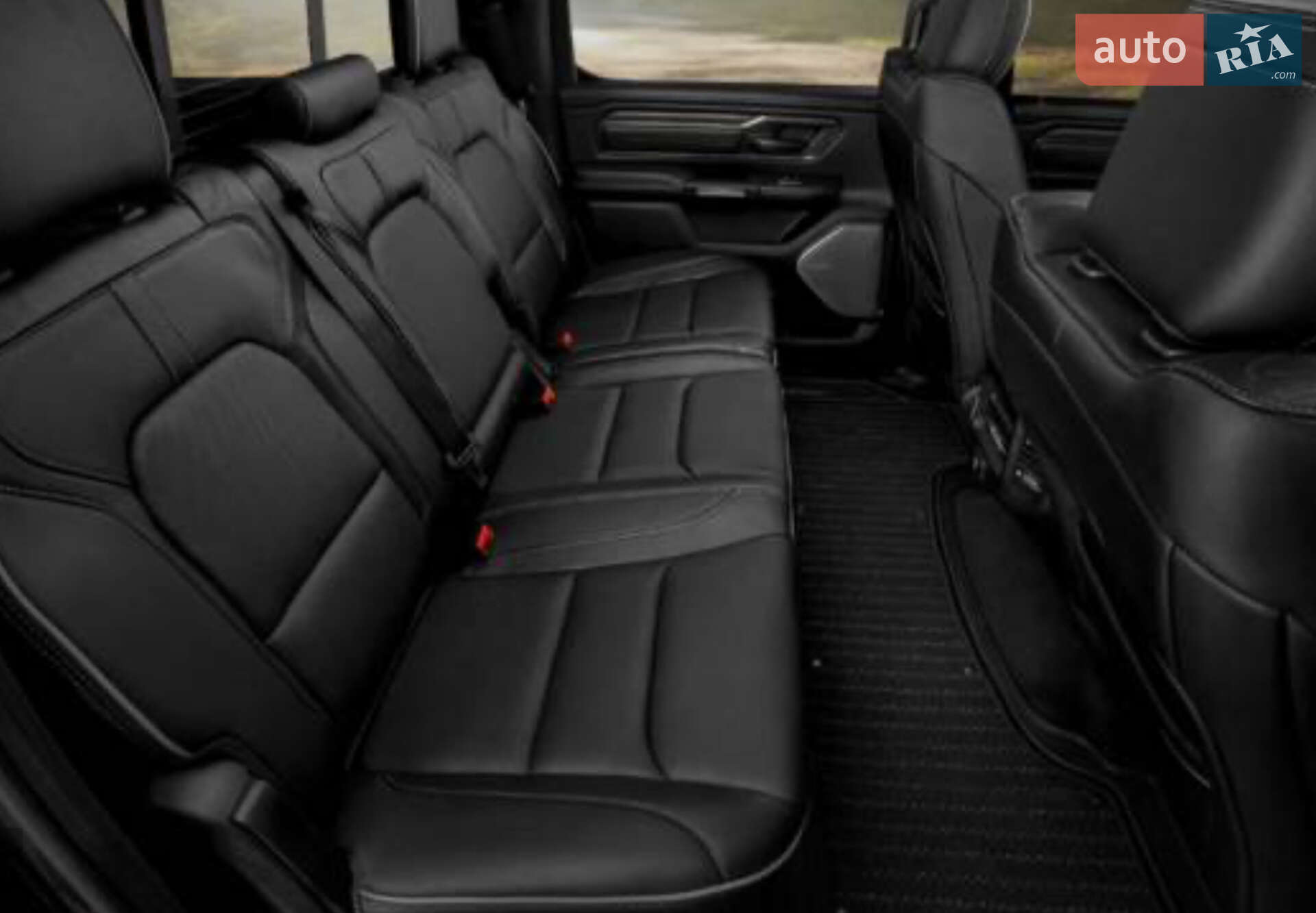 Ram 1500 2022 VIN 1C6SRFHT8NN164212 фото оголошення 4 з 11