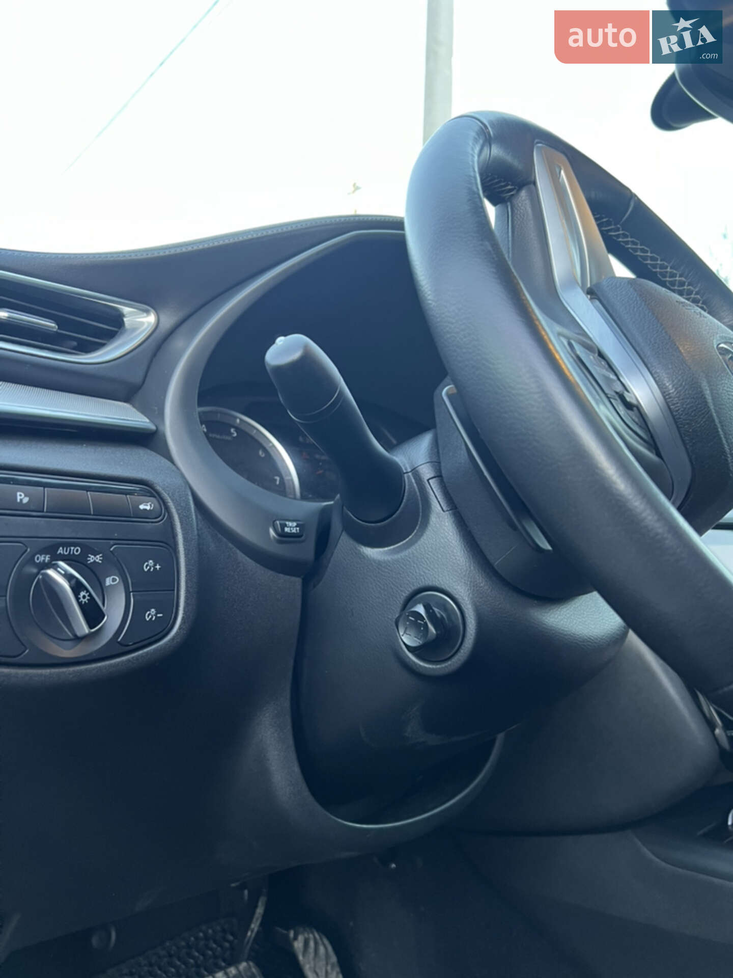 Infiniti QX50 2020 VIN 3PCAJ5M31LF120513 фото оголошення 21 з 38