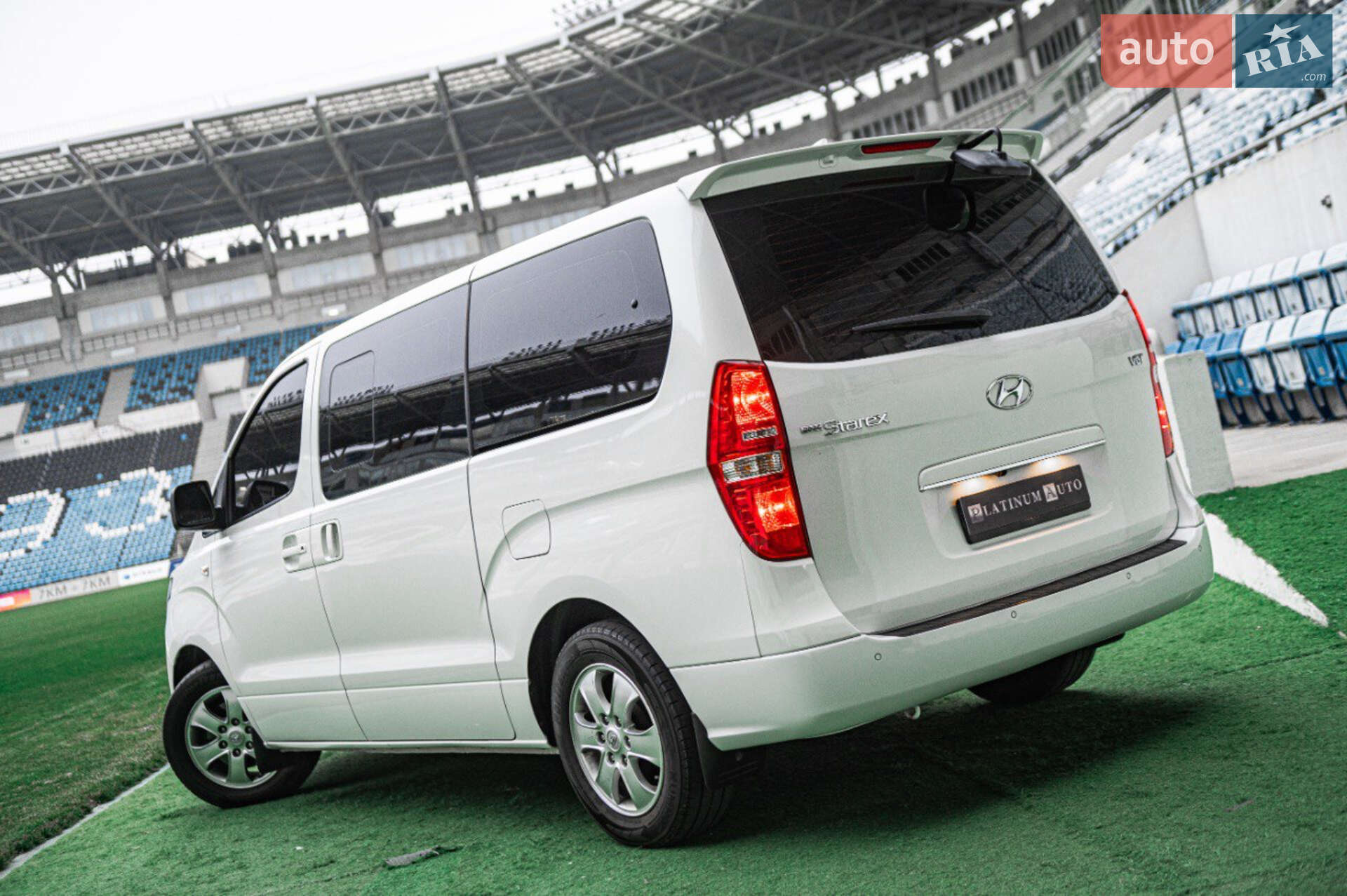 Hyundai Grand Starex 2019 VIN KMJWA37KBKU085084 фото оголошення 14 з 44