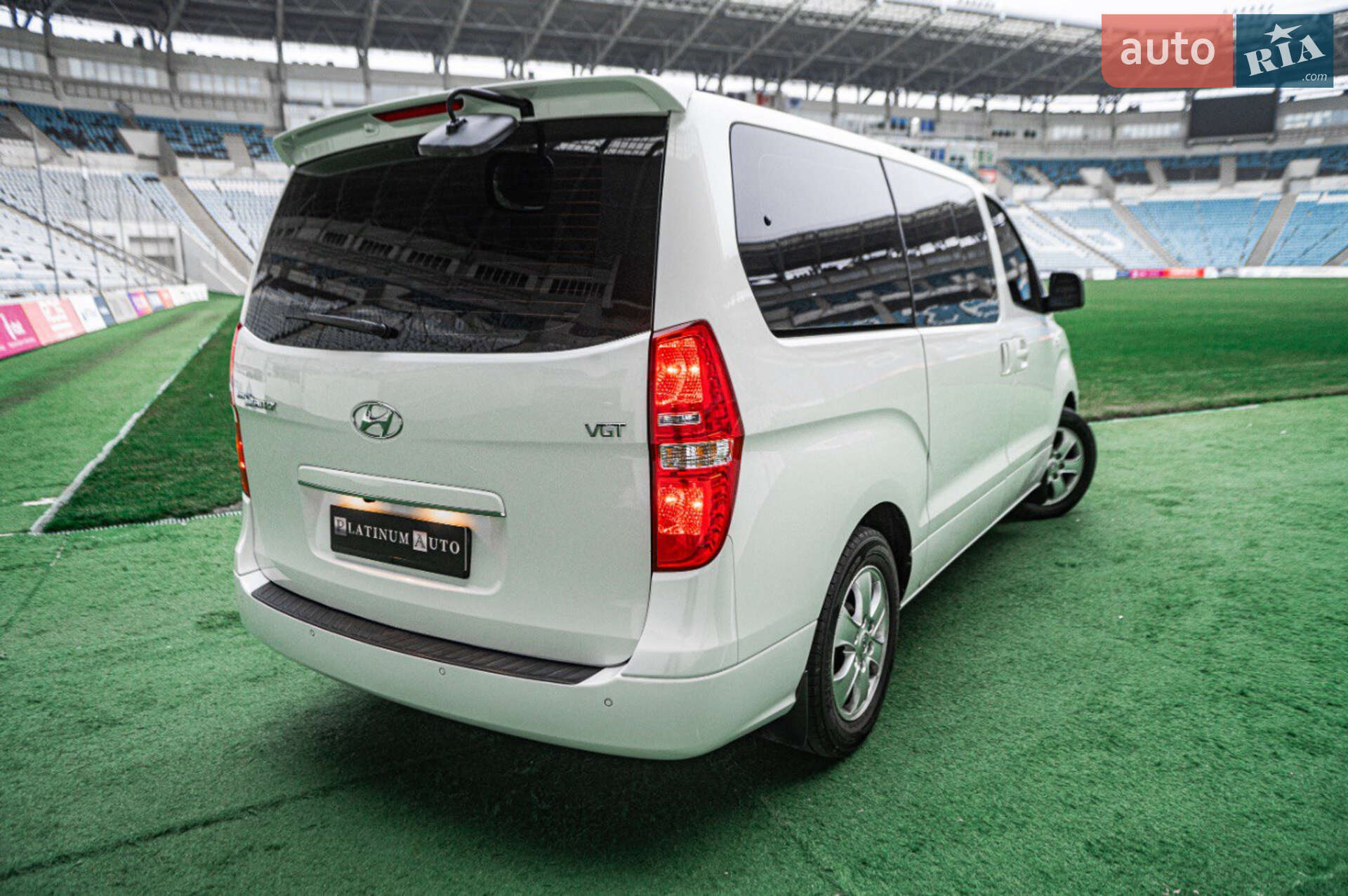 Hyundai Grand Starex 2019 VIN KMJWA37KBKU085084 фото оголошення 17 з 44