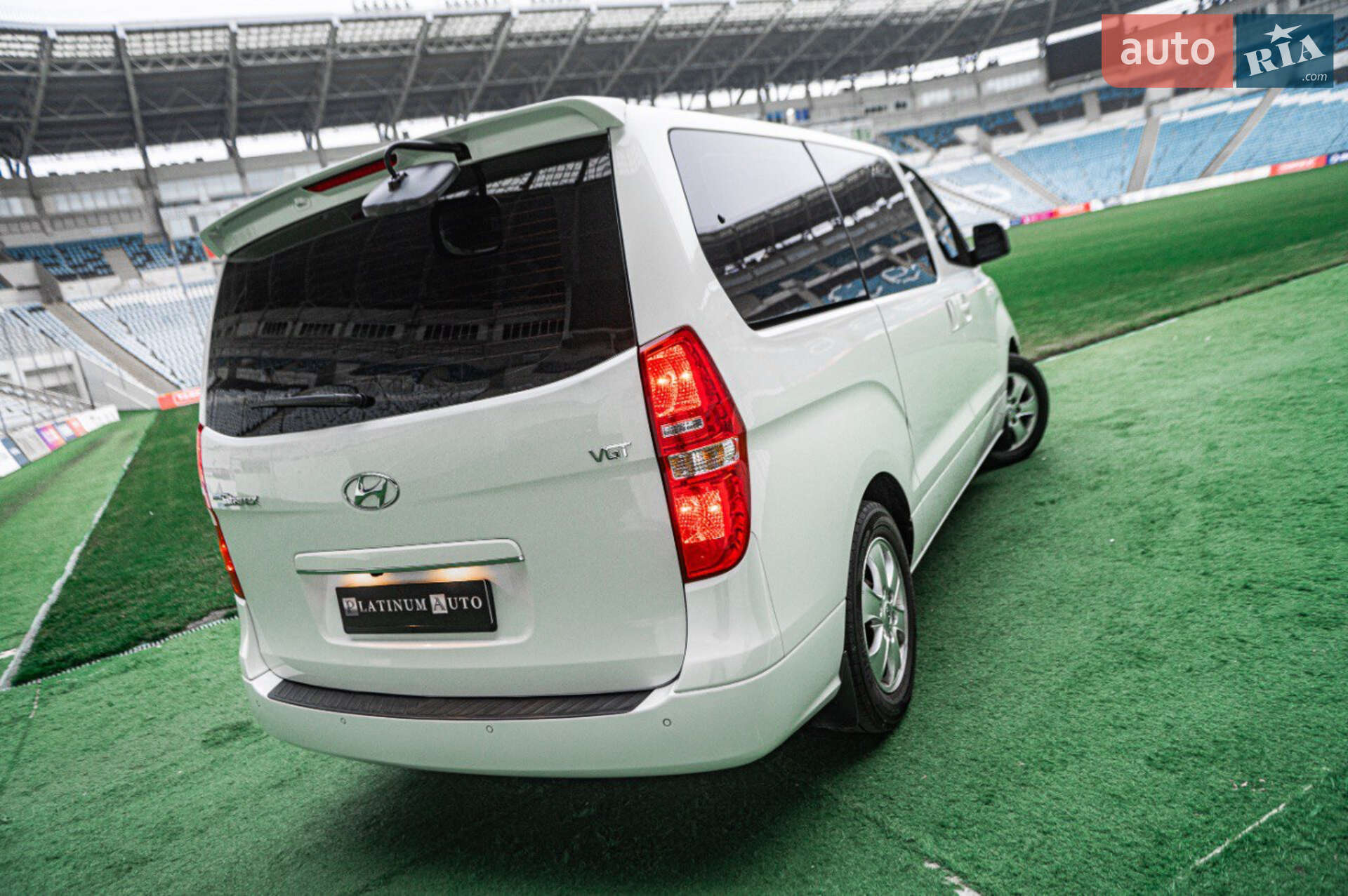 Hyundai Grand Starex 2019 VIN KMJWA37KBKU085084 фото оголошення 18 з 44