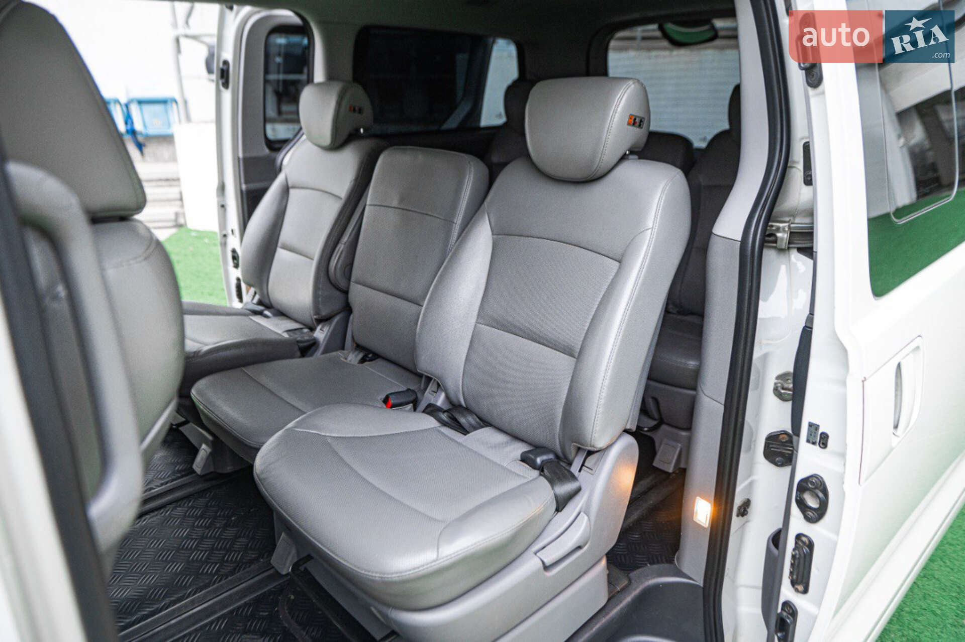 Hyundai Grand Starex 2019 VIN KMJWA37KBKU085084 фото оголошення 39 з 44