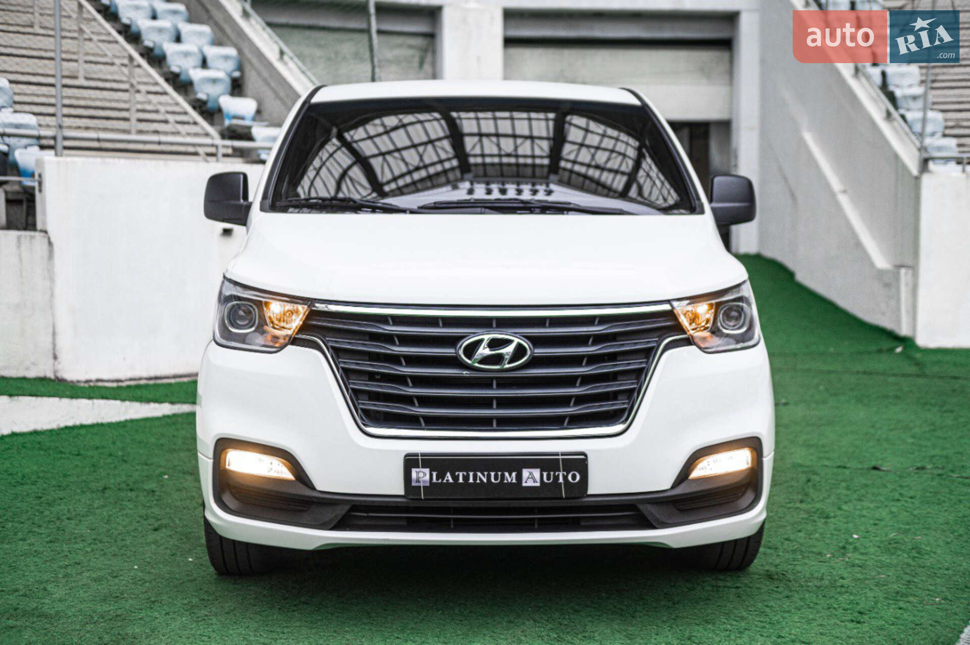 Hyundai Grand Starex 2019 VIN KMJWA37KBKU085084 фото оголошення 4 з 44