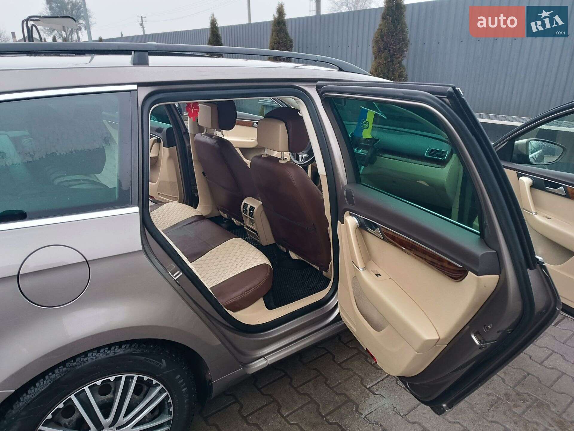 Volkswagen Passat 2011 VIN WVWZZZ3CZCE093322 фото оголошення 2 з 5