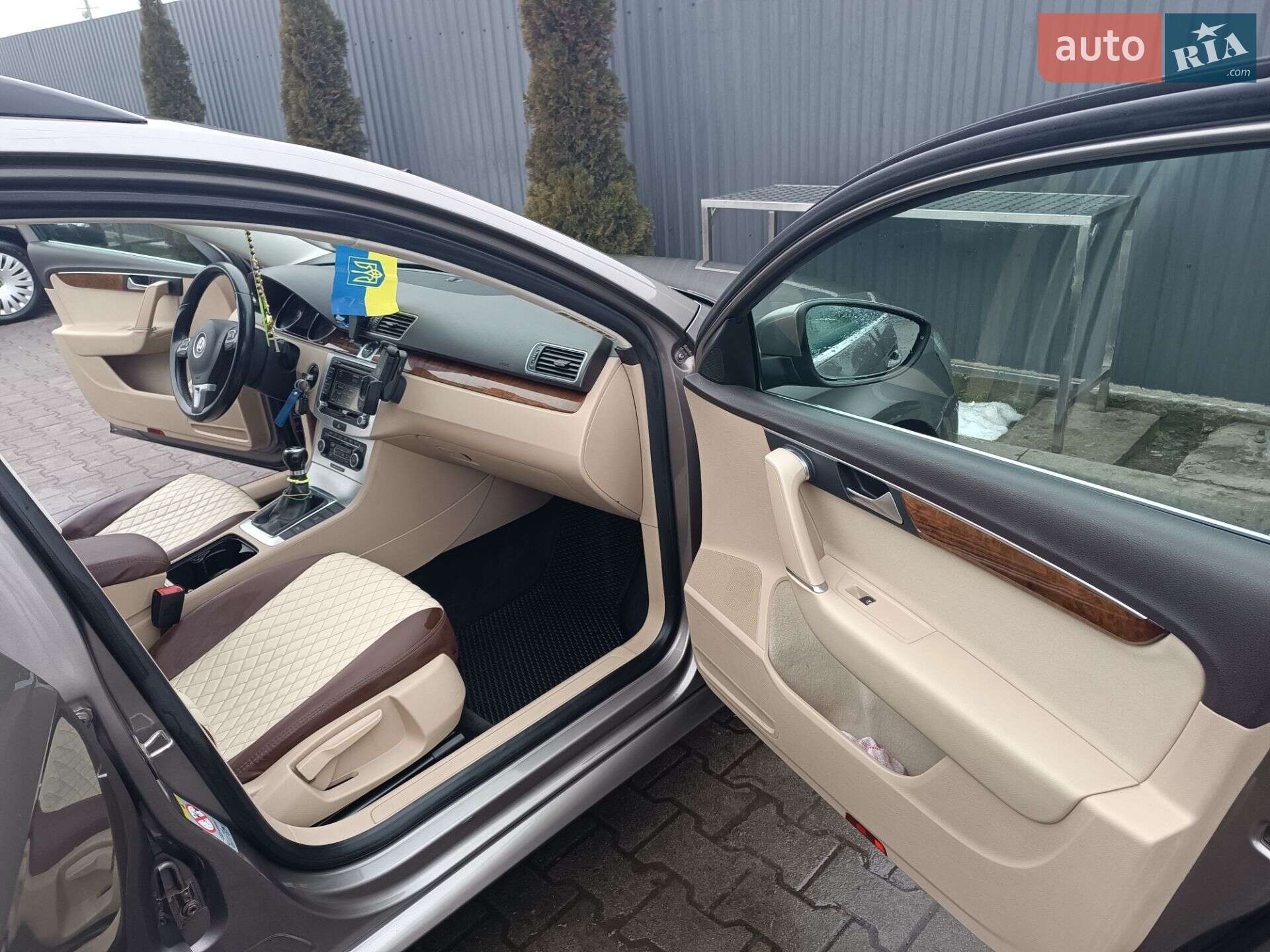 Volkswagen Passat 2011 VIN WVWZZZ3CZCE093322 фото оголошення 4 з 5