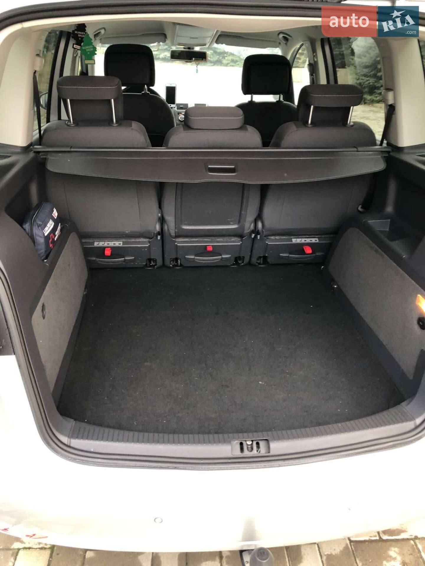 Volkswagen Touran 2012 VIN WVGZZZ1TZDW056085 фото оголошення 18 з 23