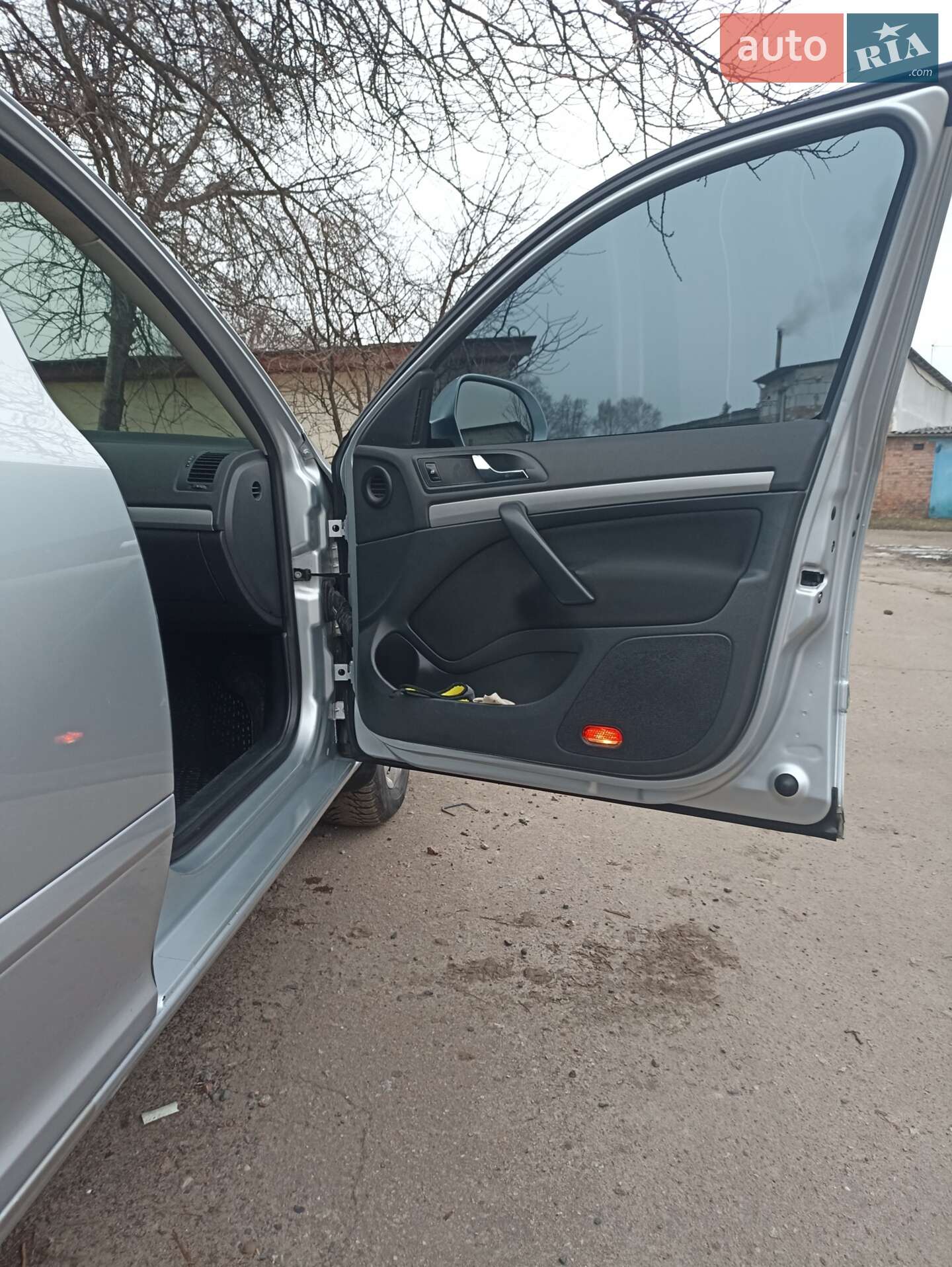 Skoda Octavia 2011 VIN Y6UBK41Z8CB153371 фото оголошення 9 з 11