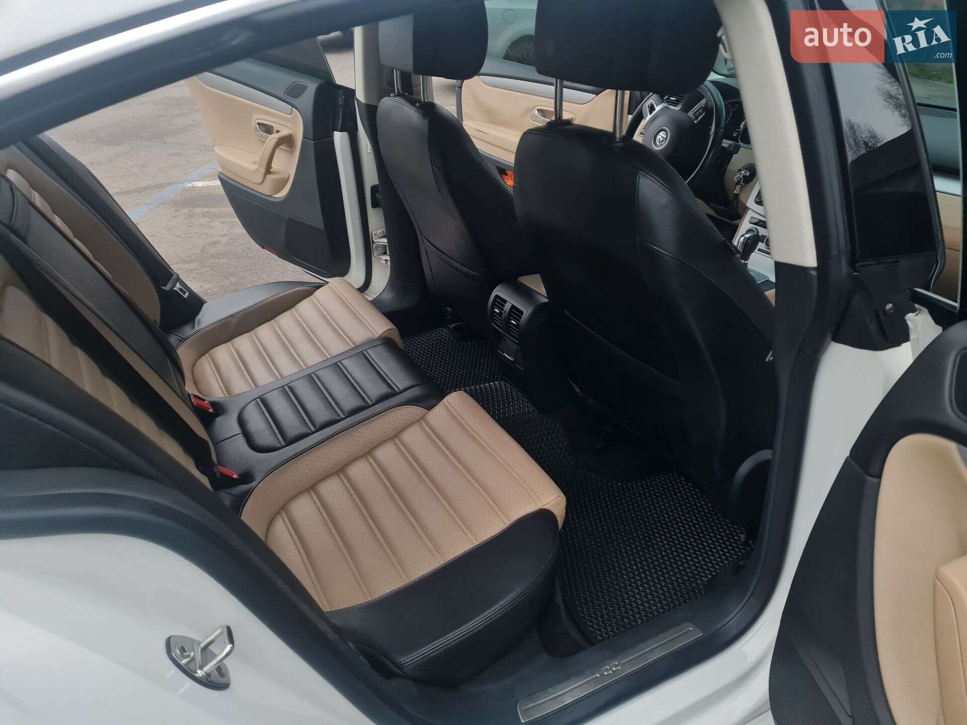 Volkswagen CC / Passat CC 2013 VIN WVWBN7AN1EE504323 фото оголошення 3 з 15