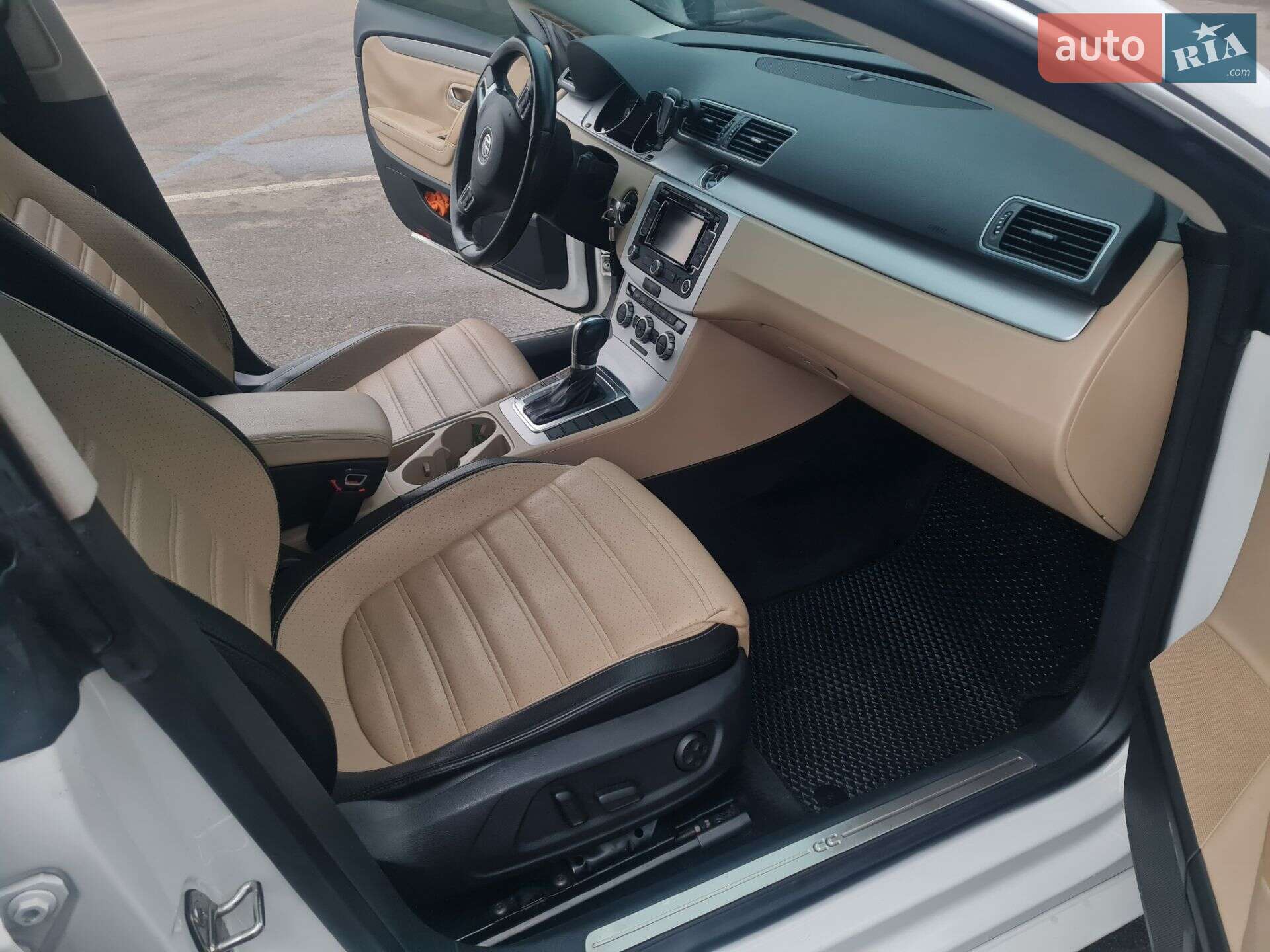Volkswagen CC / Passat CC 2013 VIN WVWBN7AN1EE504323 фото оголошення 8 з 15