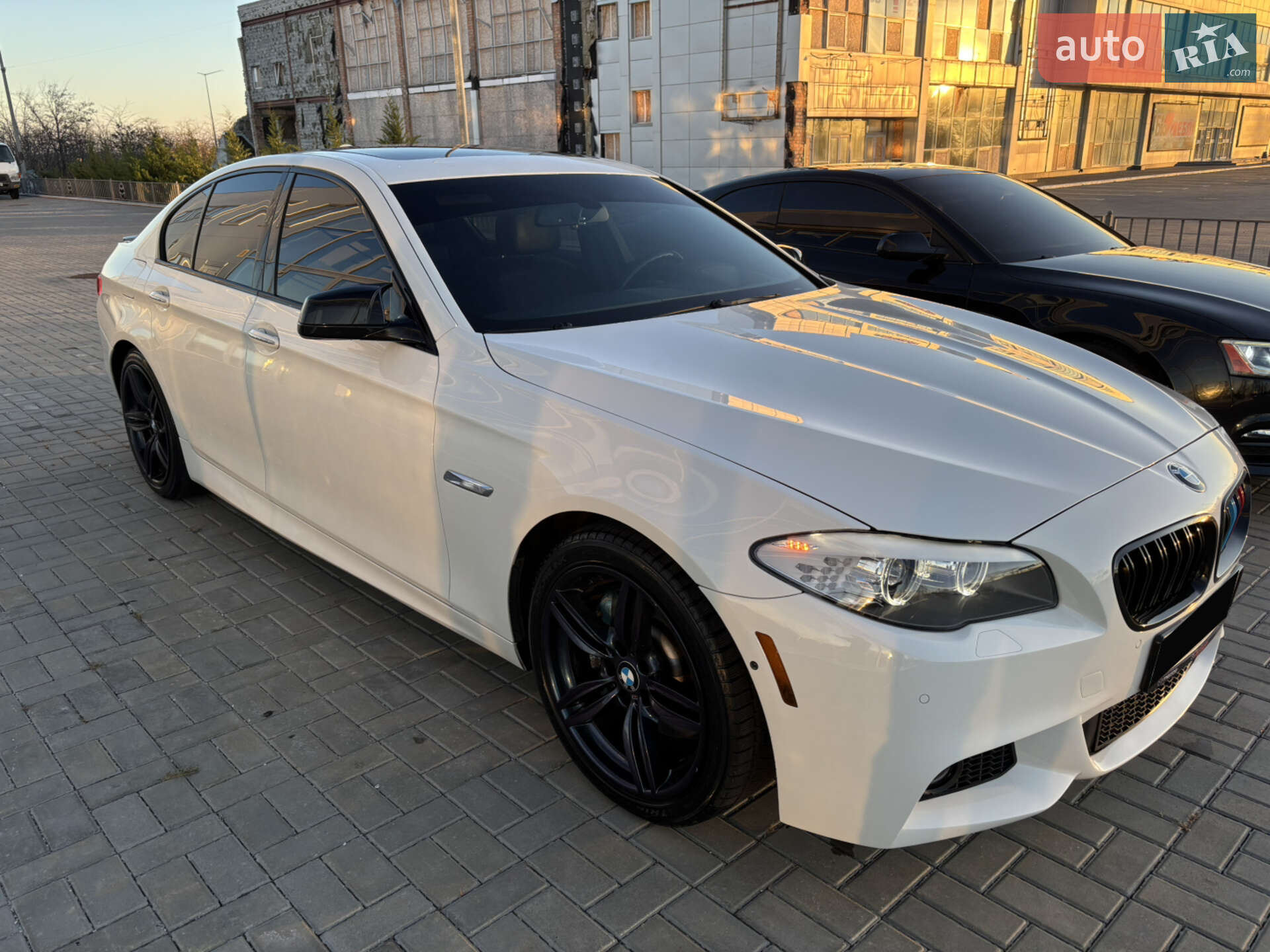 BMW 5 Series 2013 VIN WBAFR7C53DC827346 фото оголошення 3 з 13
