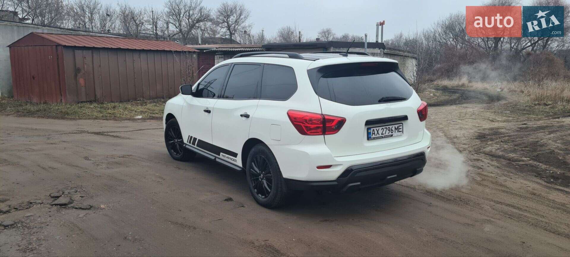 Nissan Pathfinder 2018 VIN 5N1DR2MM0JC649342 фото оголошення 8 з 25