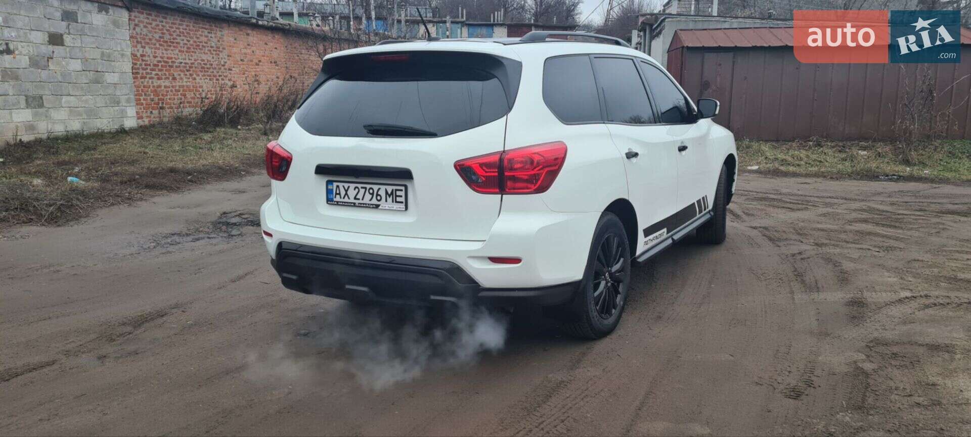 Nissan Pathfinder 2018 VIN 5N1DR2MM0JC649342 фото оголошення 6 з 25