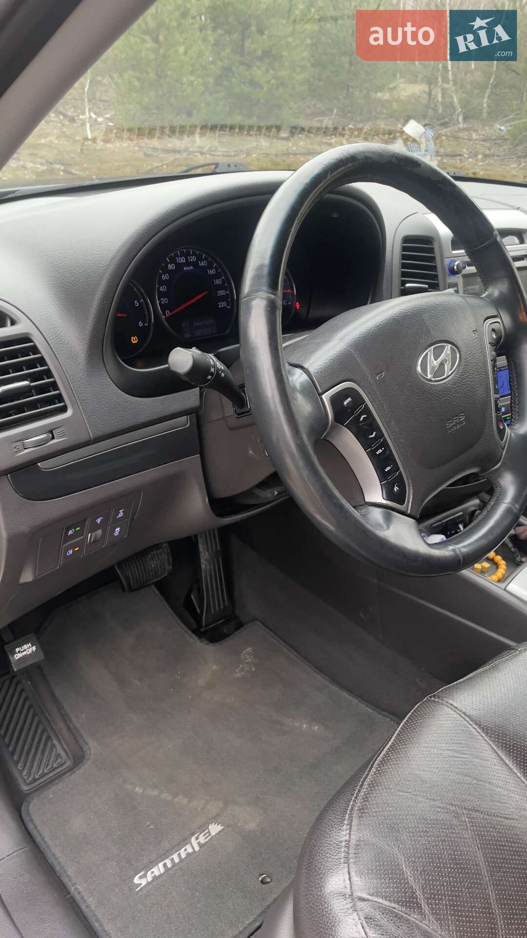 Hyundai Santa FE 2011 VIN KMHSH81XDCU822702 фото оголошення 4 з 15