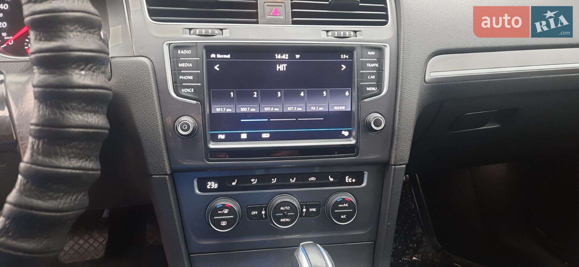 Volkswagen e-Golf 2016 VIN WVWZZZAUZHW901384 фото оголошення 9 з 15