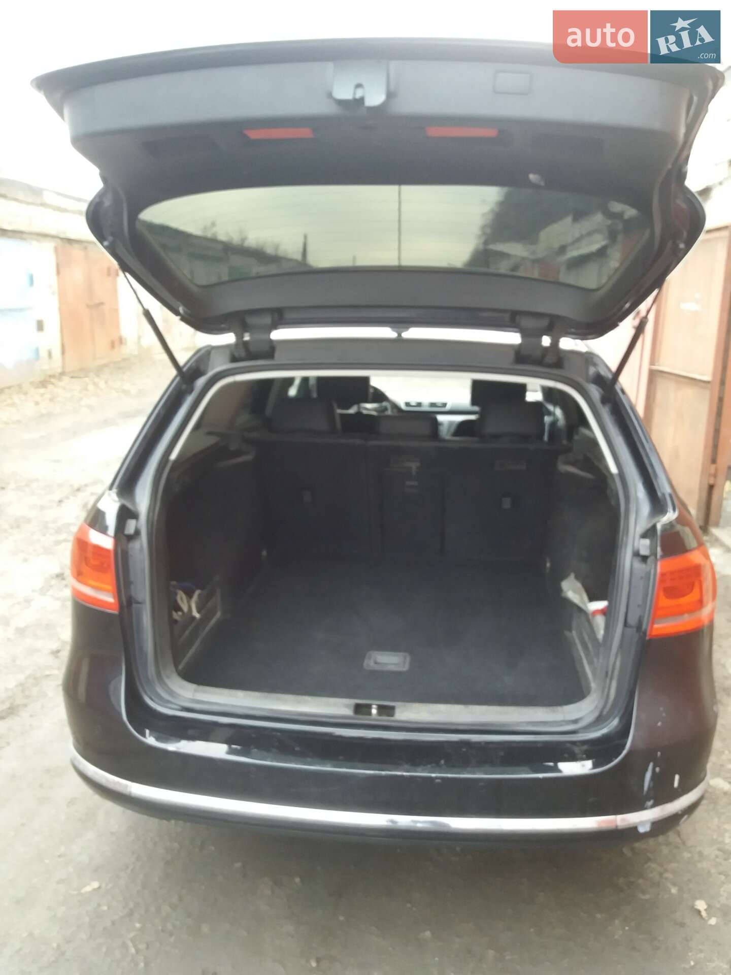 Volkswagen Passat 2011 VIN WVWZZZ3CZBE399306 фото оголошення 9 з 9