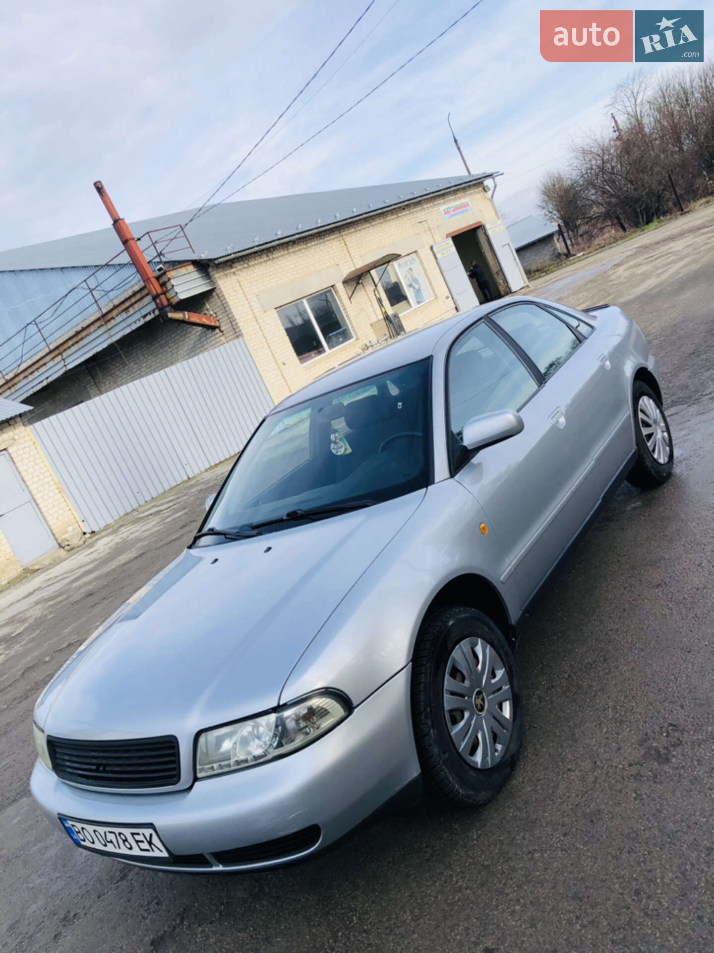 Audi A4 1998 VIN WAUZZZ8DZXA077572 фото оголошення 8 з 41