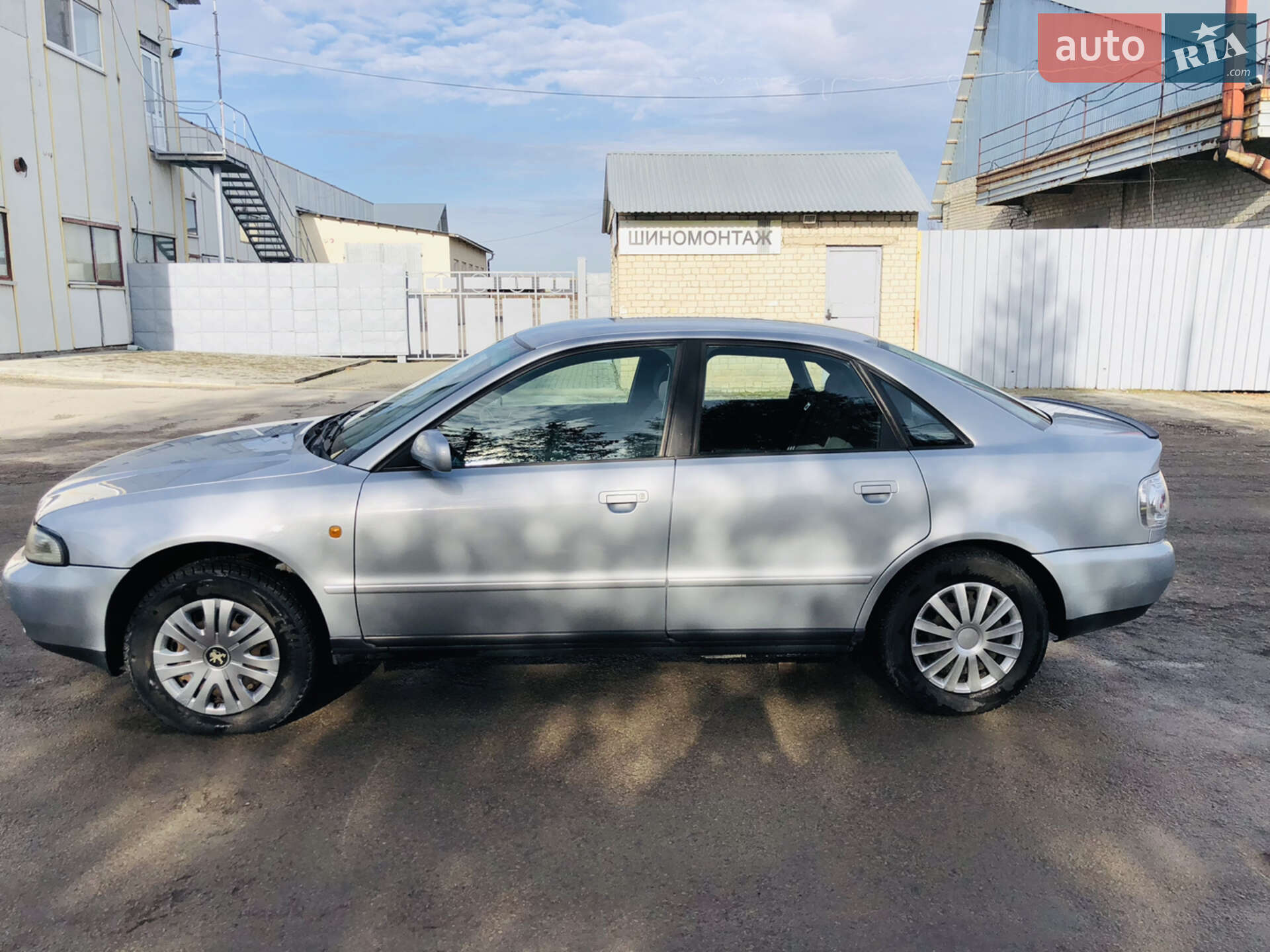Audi A4 1998 VIN WAUZZZ8DZXA077572 фото оголошення 40 з 41