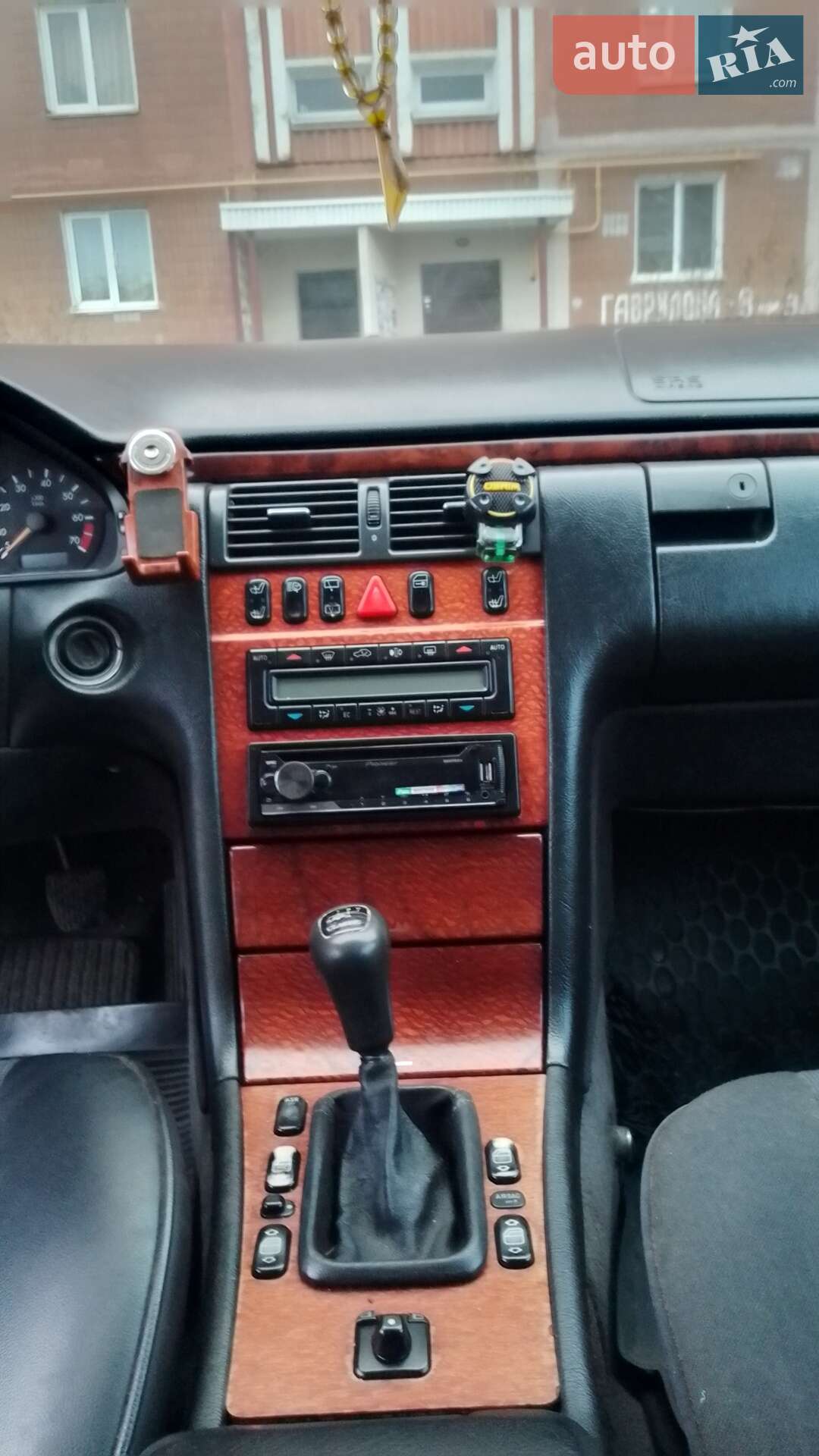 Mercedes-Benz E-Class 1999 VIN WDB2102351A895740 фото оголошення 3 з 18